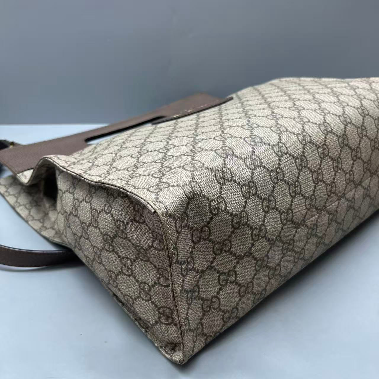 Gucci - GucciGhost GG Supreme Tote Bag - GG Supreme canvas with leather trim - Brown - (large)