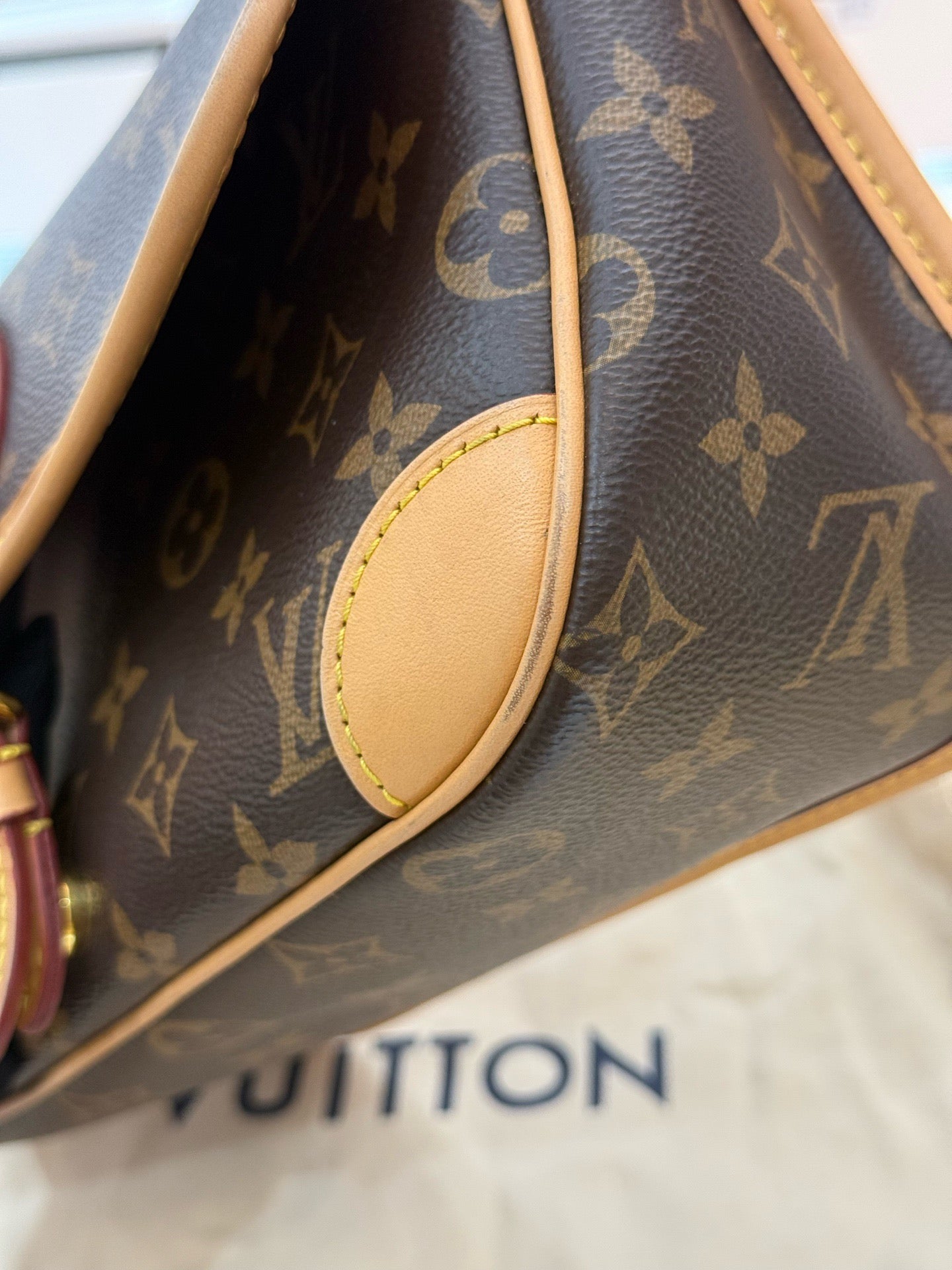 Louis Vuitton - Dione Baguette - Monogram coated canvas with Vachetta leather trim - Brown - (medium)