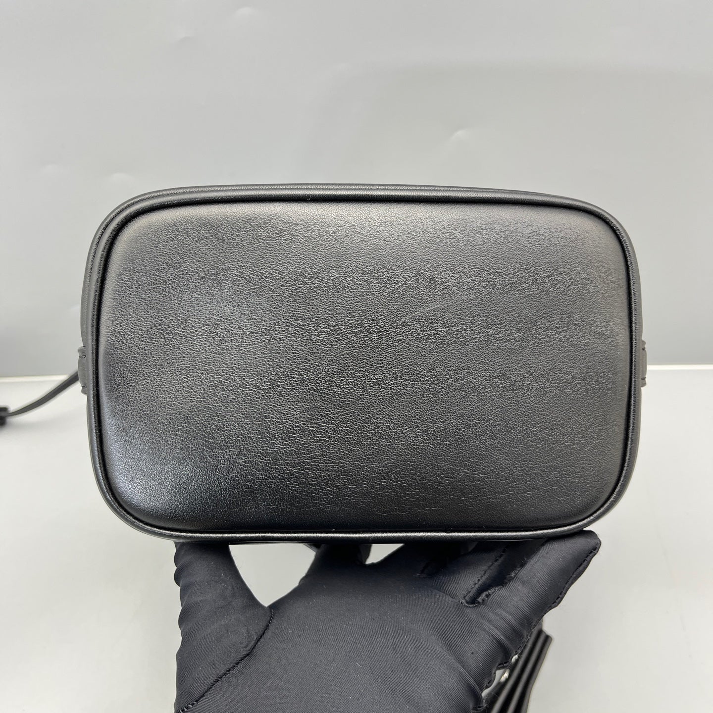 Louis Vuitton - Show Model Limited Edition Bucket Mother-Child Bag - Leather - Black - (Medium)