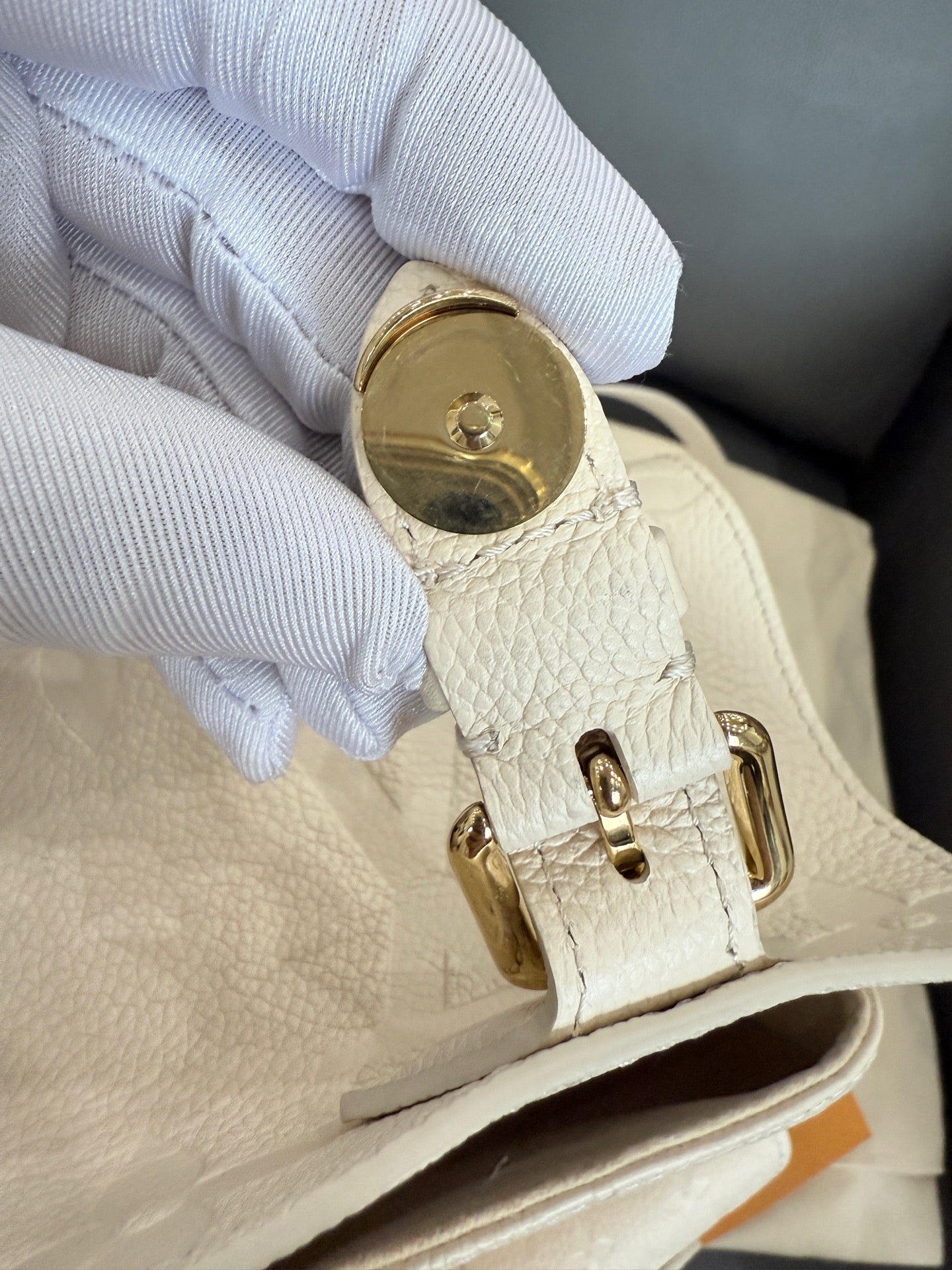 Louis Vuitton - Montsouris Backpack BB (M47106) - Grained leather - White - (small)