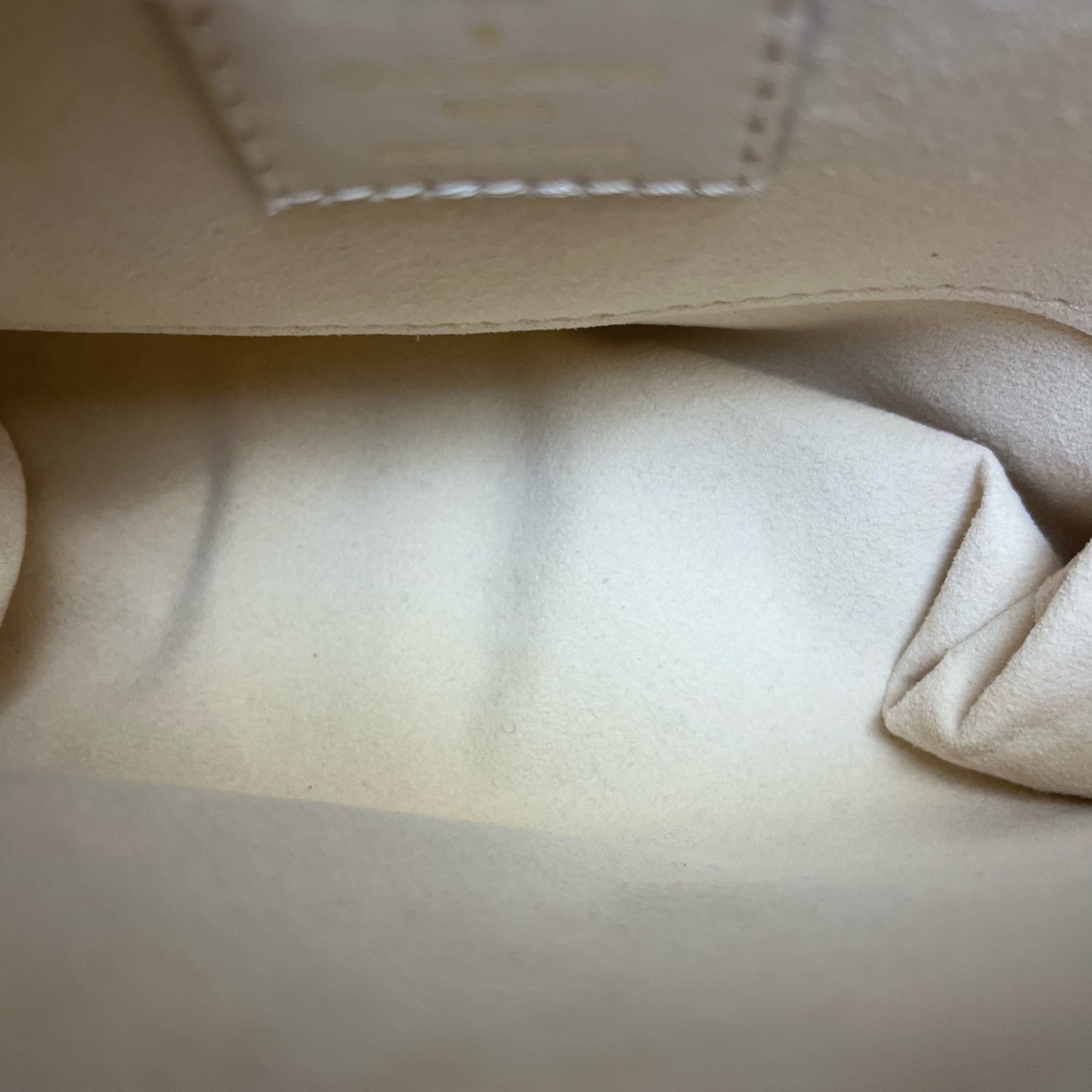 Louis Vuitton - Locky BB - Monogram coated canvas and smooth leather - Brown and Creamy White - (mini)