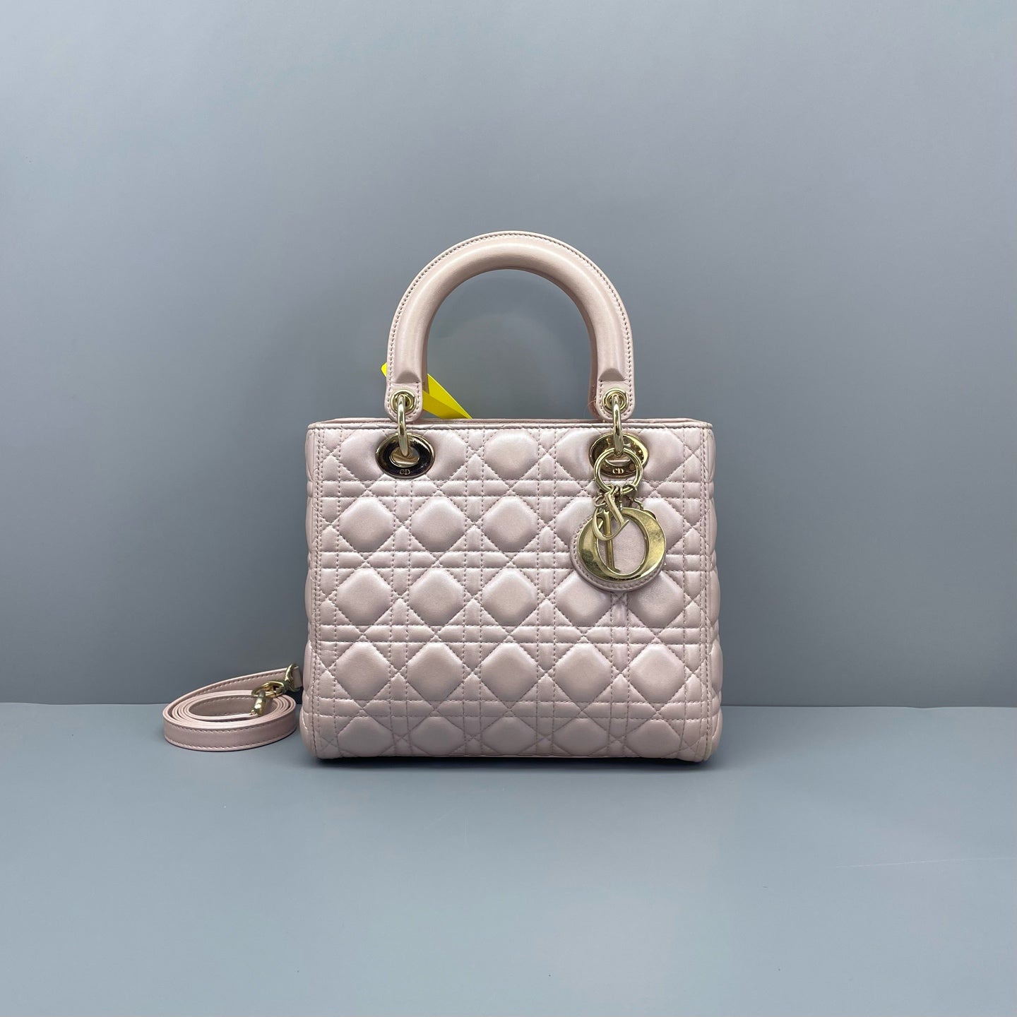 Dior - Lady Dior - Pearlescent lambskin leather - Pink - (medium)