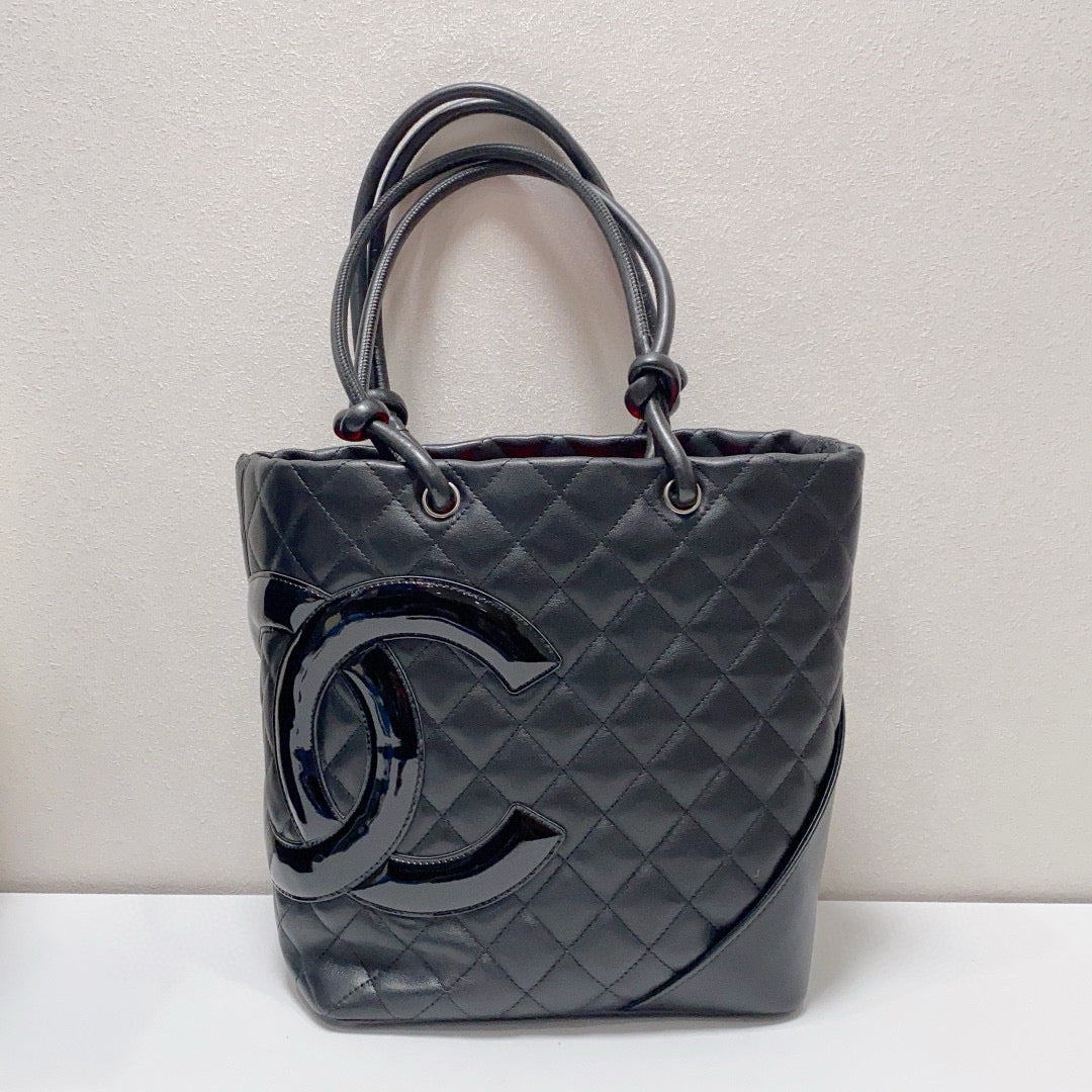 Chanel - Cambon Vertical Tote - Lambskin leather and patent leather - Black - (Small)
