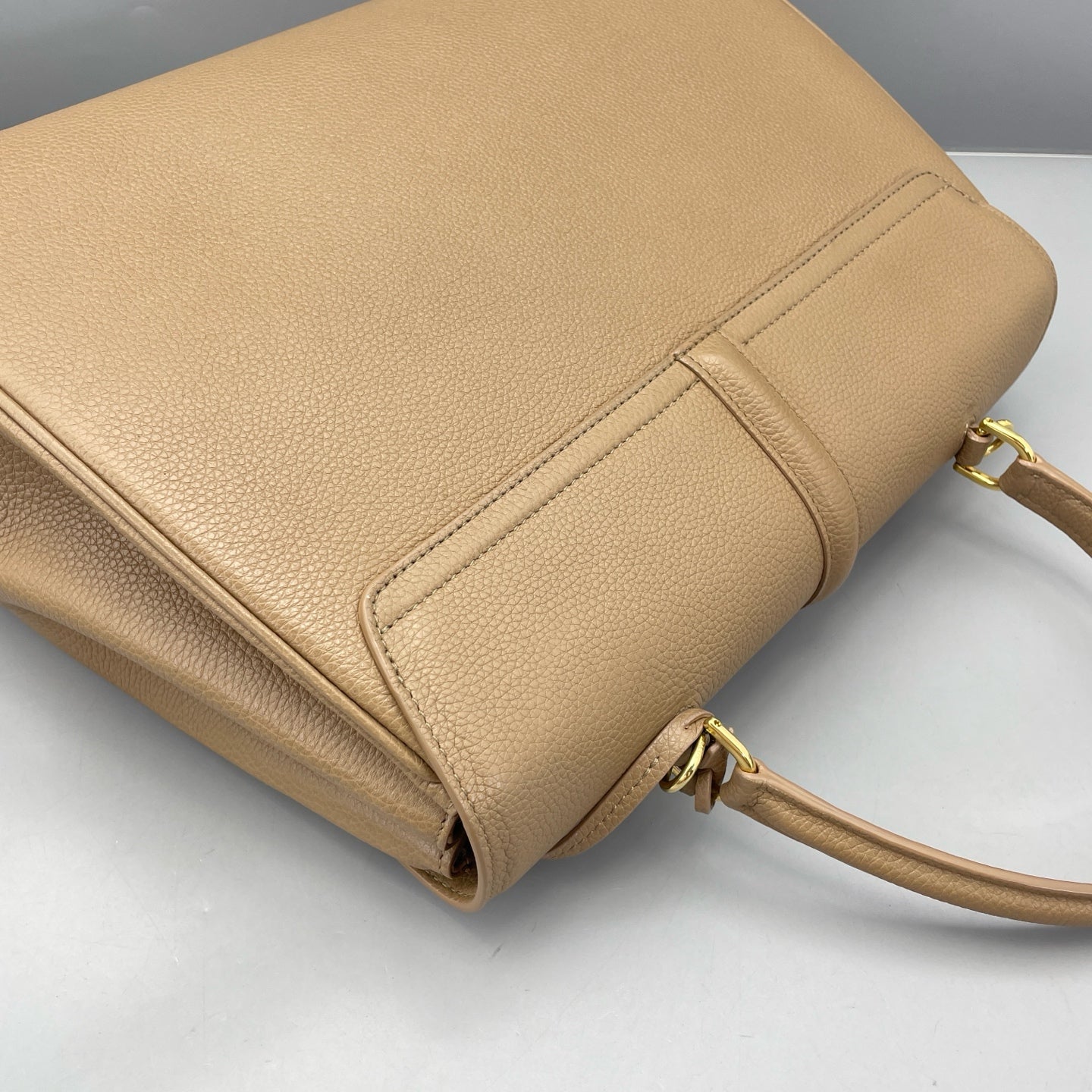 Celine - Soft 16 Handbag - Grained leather - Beige - (medium)