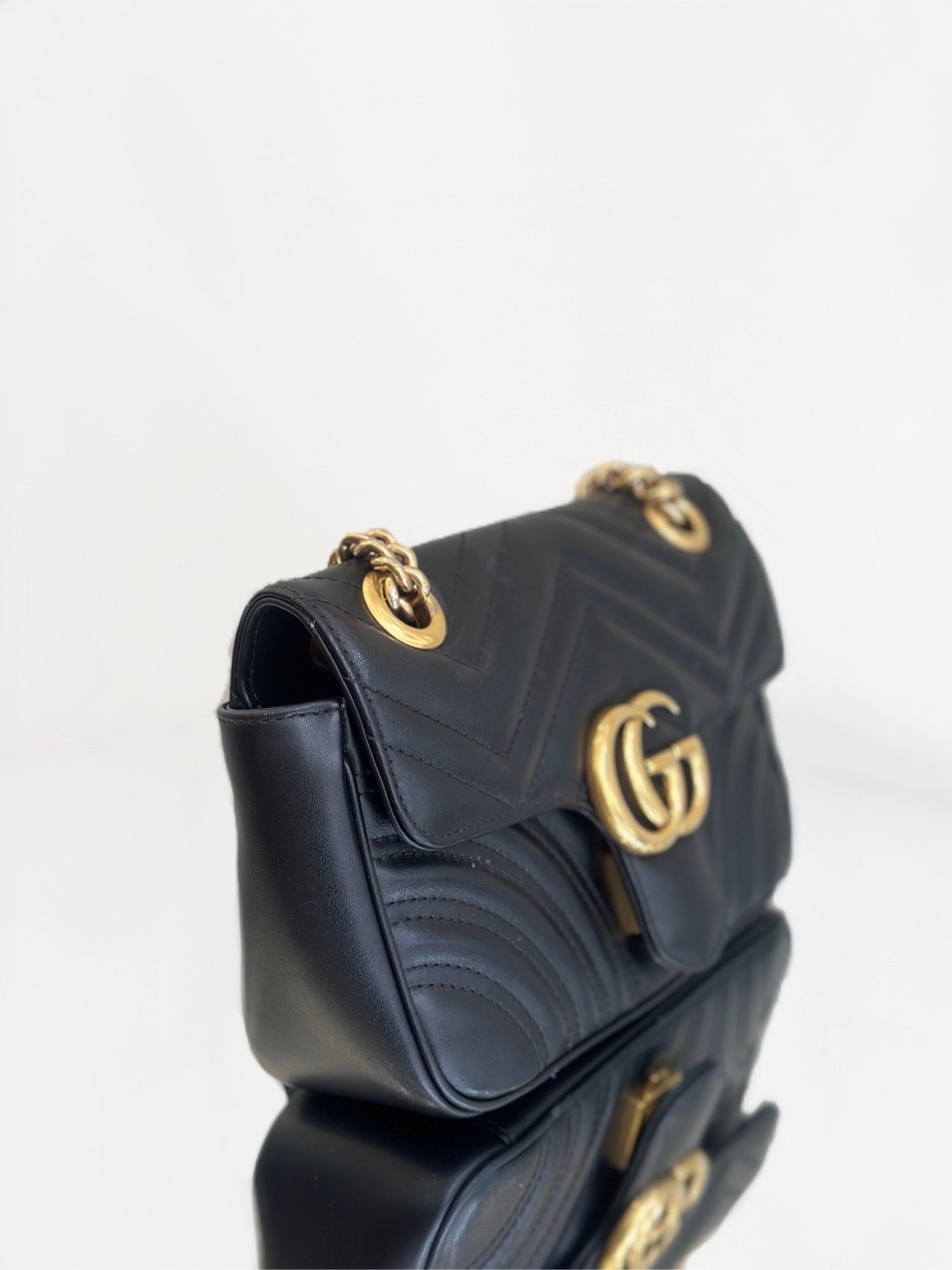 Gucci - GG Marmont Matelassé Mini Shoulder Bag - Leather - Black with Gold-Tone Hardware - (mini)