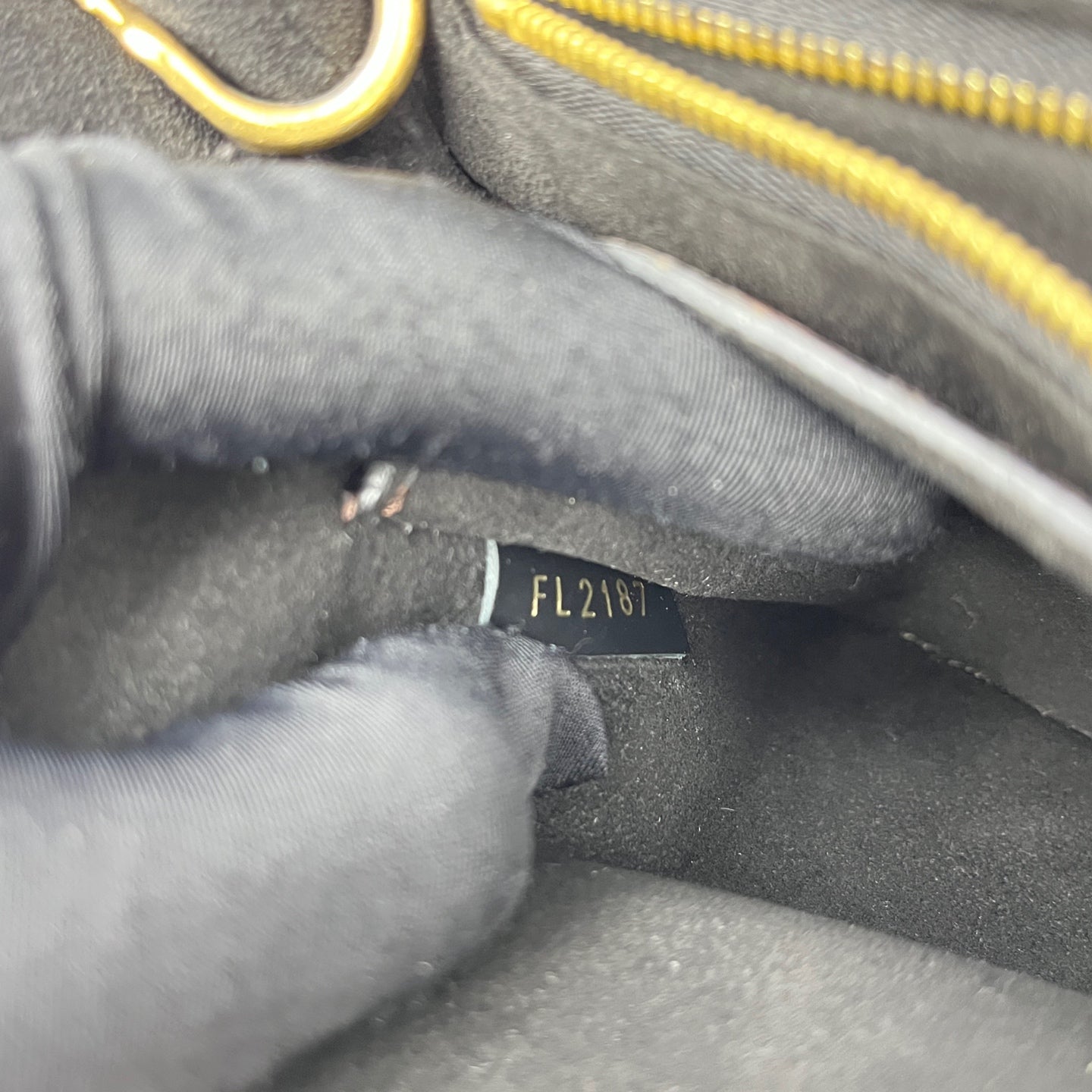 Louis Vuitton - One Handle Flap Bag - Monogram coated canvas and smooth cowhide leather - Brown and Black with Gold-Tone Hardware - (small)