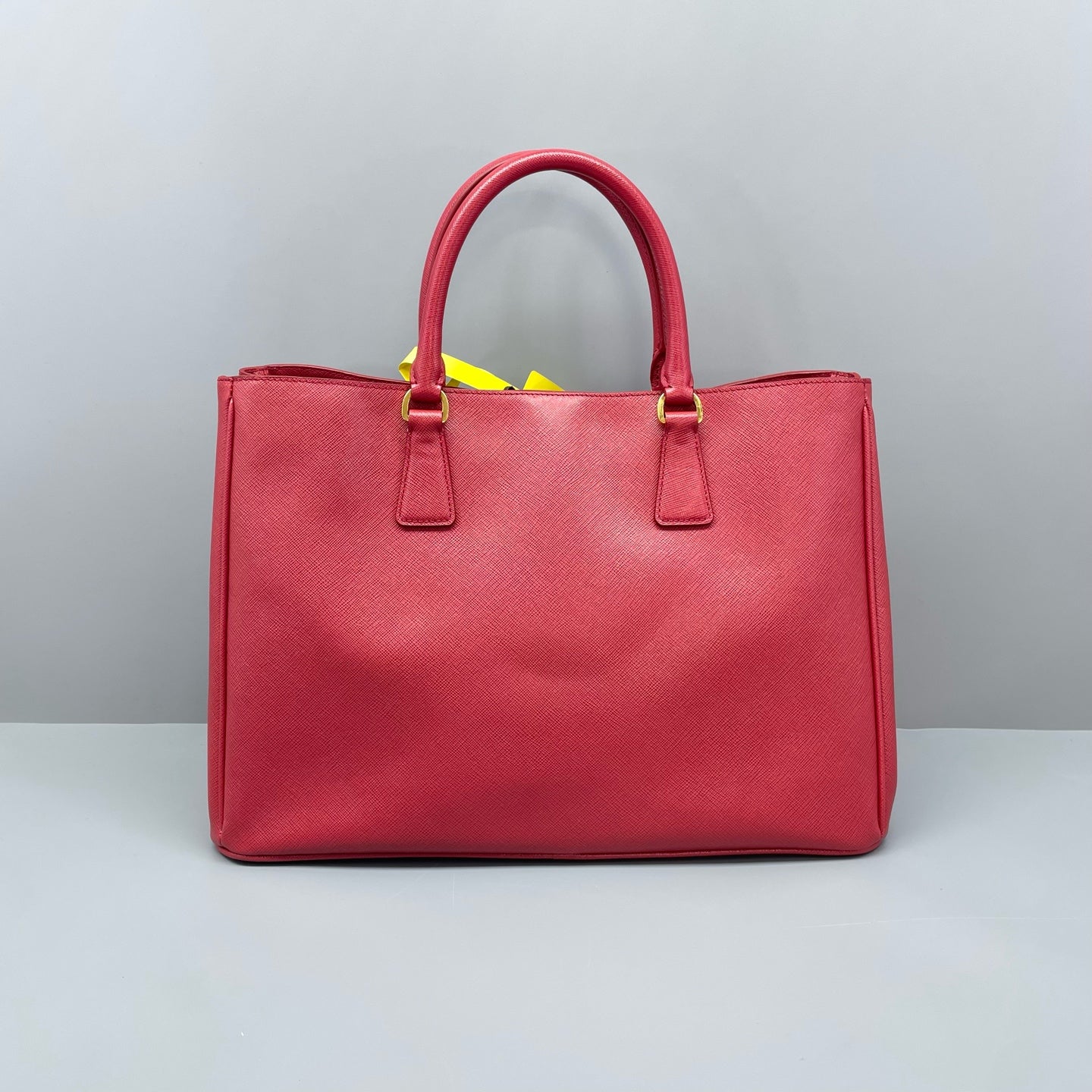 Prada - Saffiano Lux Tote - Saffiano leather - Red - (Large)