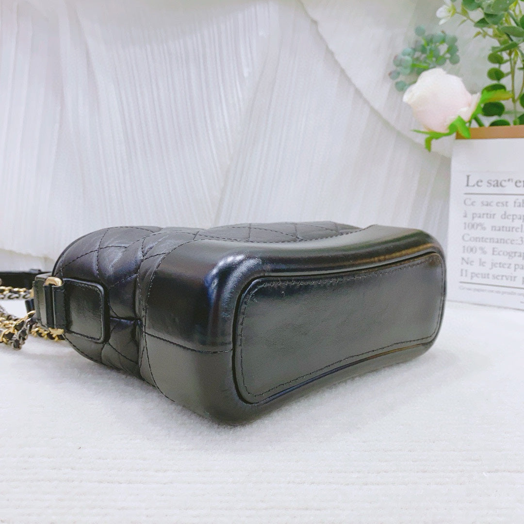 Chanel - Gabrielle Small Hobo Bag - Aged calfskin and smooth calfskin leather - Black - (Small)