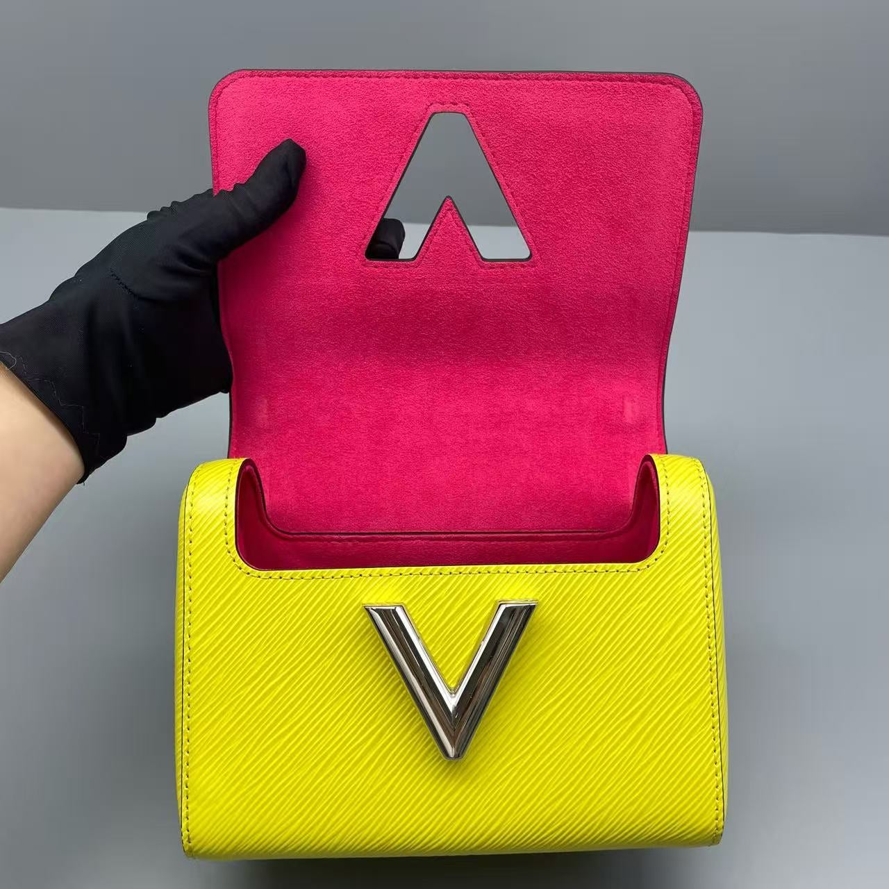 Louis Vuitton - Twist PM - Epi leather - Yellow with Silver-Tone Hardware - (mini)