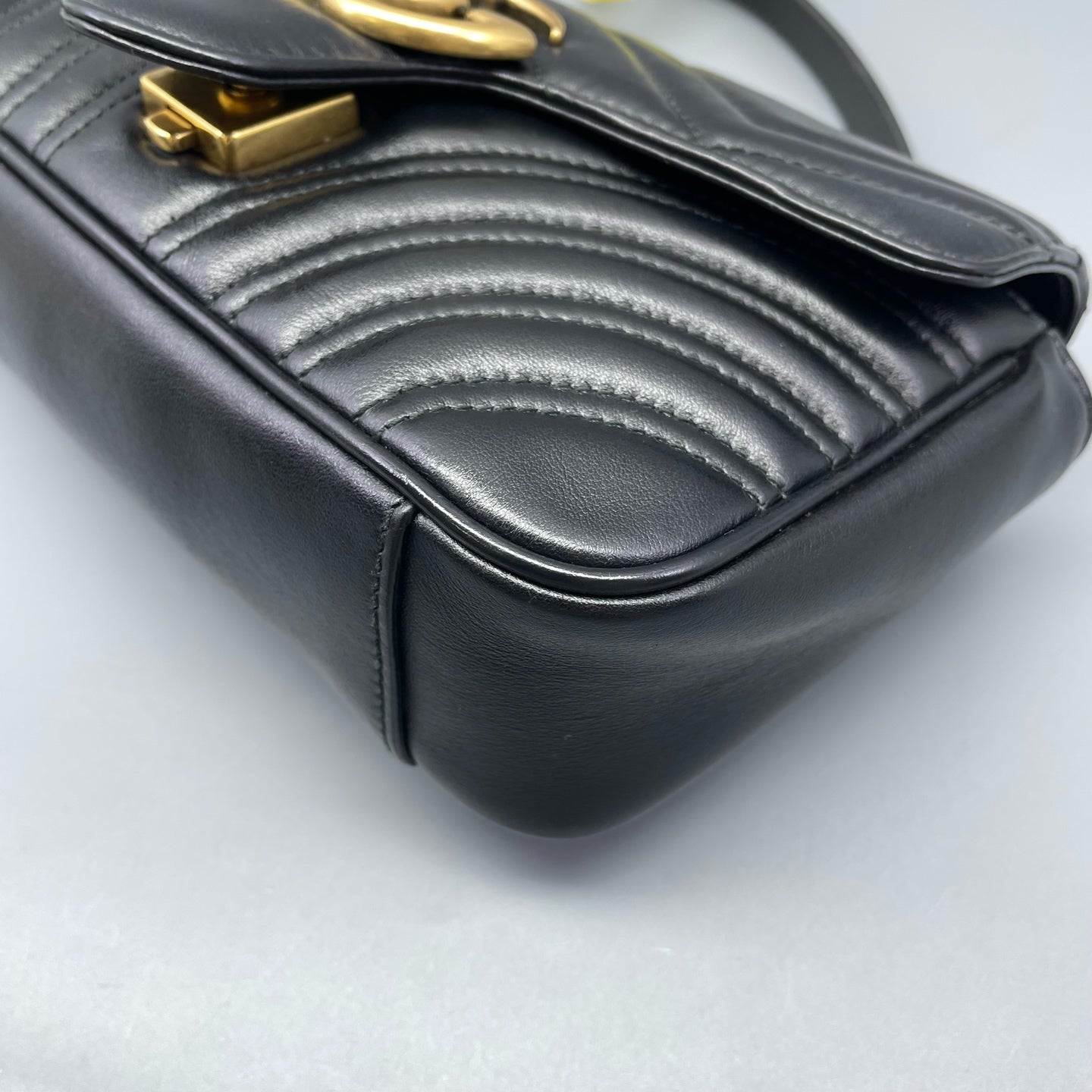 Gucci - GG Marmont Matelassé Mini Shoulder Bag - Leather - Black - (mini)