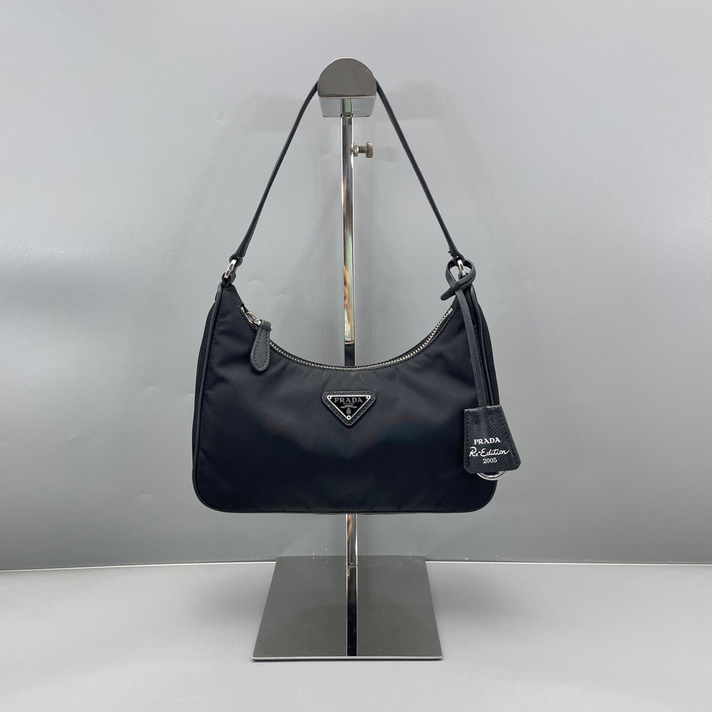 Prada - Re-Edition 2005 Hobo - Nylon with Saffiano leather trim - Black - (mini)