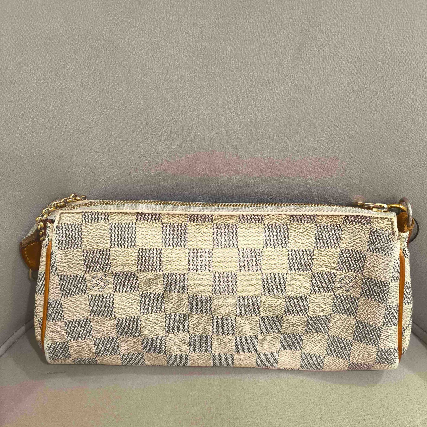 Louis Vuitton - Eva Clutch - Damier Azur coated canvas with Vachetta leather trim - White - (mini)