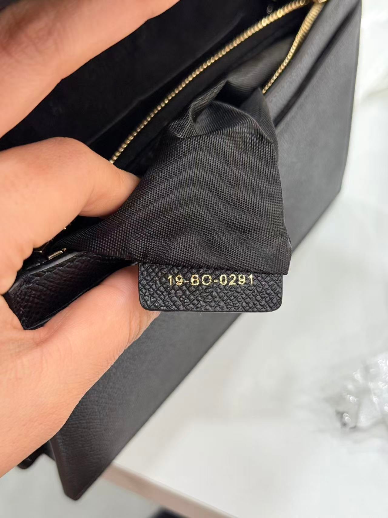 Dior - 30 Montaigne Flap Wallet on Chain - Grained Calfskin Leather - Black - (mini)