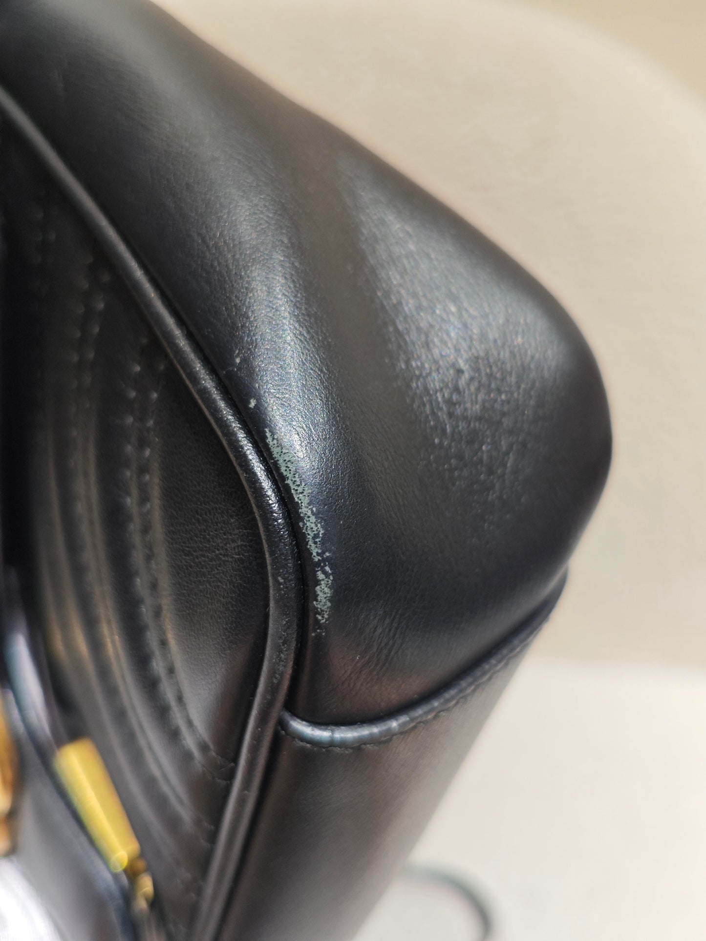 Gucci - Marmont 22 - Leather - Black - (small)