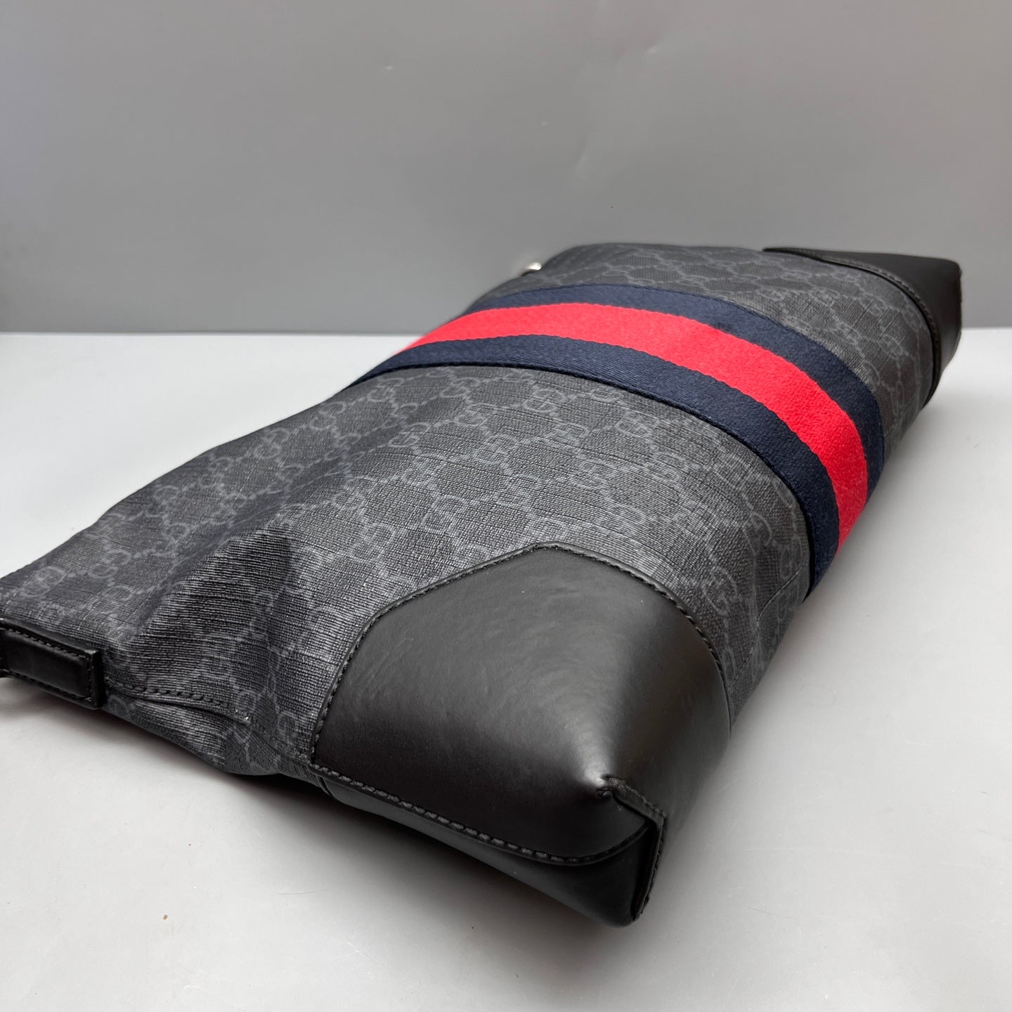 Gucci - GG Supreme Web Messenger Bag - GG Supreme coated canvas with leather trim - Black - (medium)