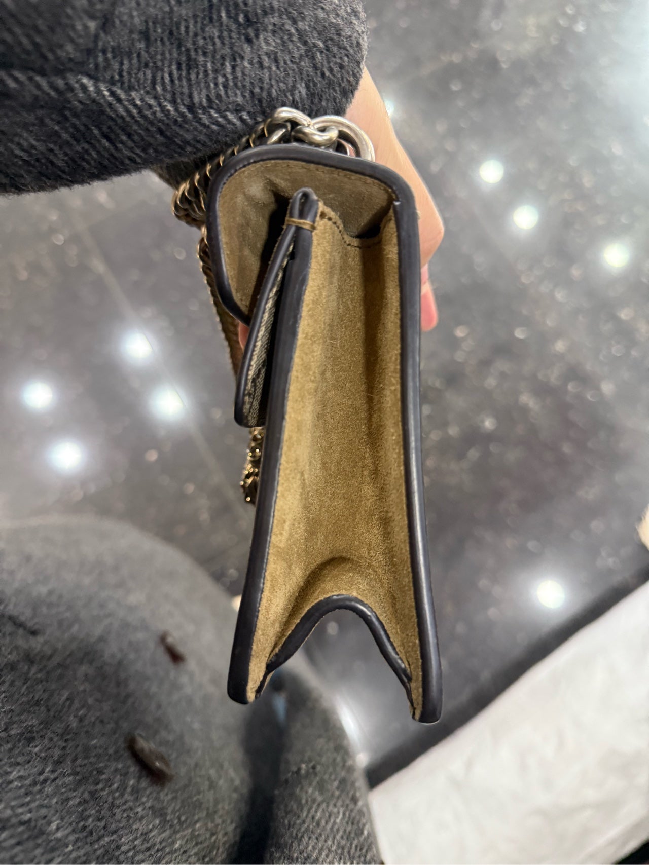 Gucci - Dionysus Medium Shoulder Bag with Crystal Embellished Buckle - GG Supreme coated canvas and suede - Beige - (medium)