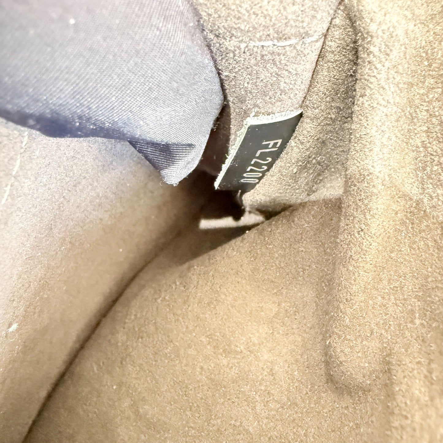 Louis Vuitton - Twist - Epi leather - Grey - (medium)