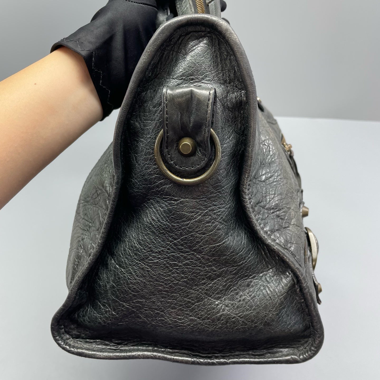 Balenciaga - City Bag - Distressed lambskin leather - Deep Grey - (large)