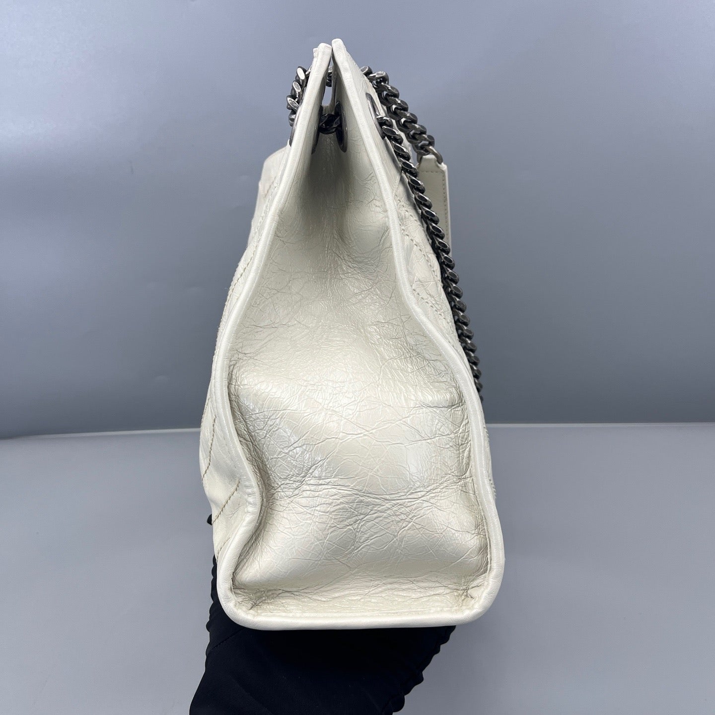 Saint Laurent - Niki Tote - Crinkled vintage calfskin leather - White - (Small)