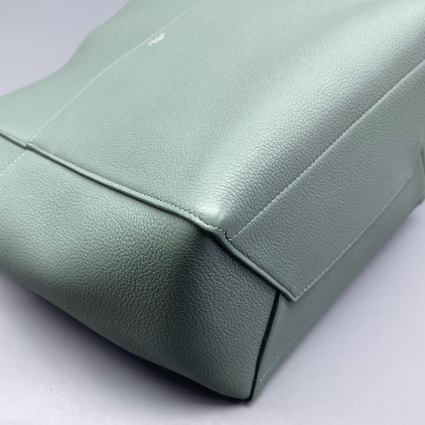 Celine - Sangle Seau Bucket Bag - Grained calfskin leather - Green - (Medium)