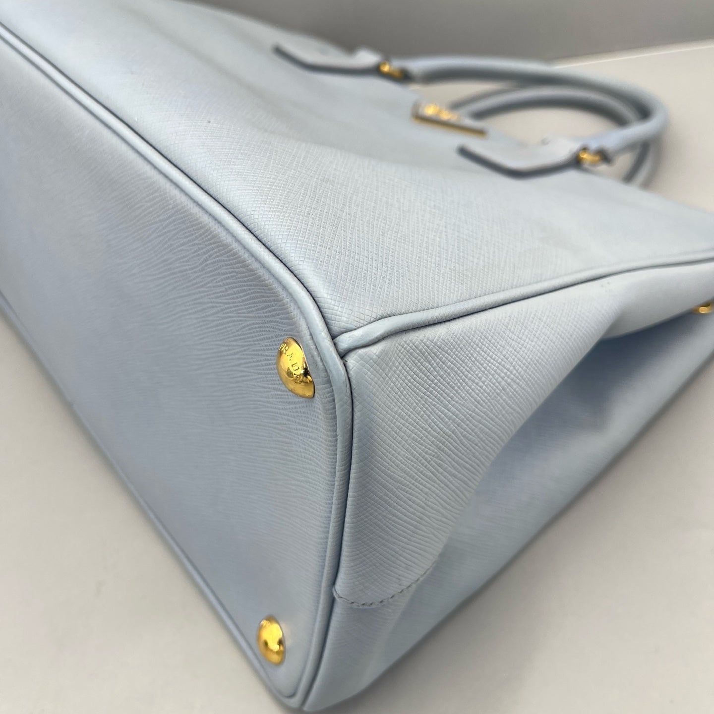 Prada - Saffiano Lux Tote - Saffiano leather - Light Blue - (medium)