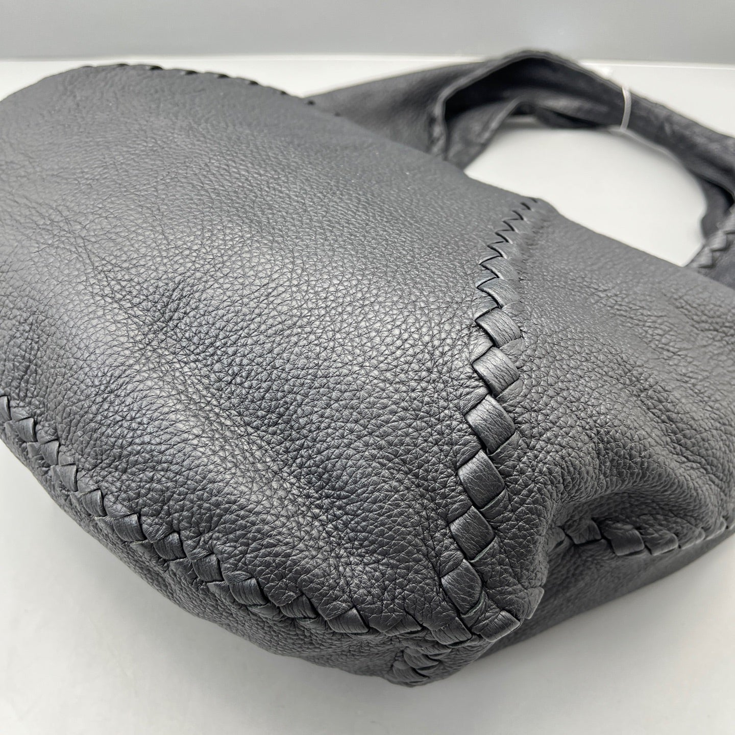 Bottega Veneta - Hobo Bag - Leather - Black - (medium)