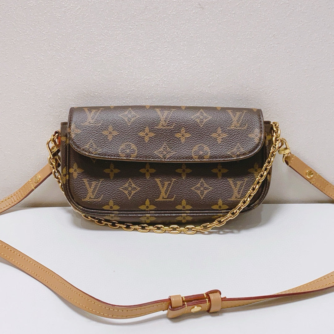 Louis Vuitton - Ivy WOC (M81911) - Monogram coated canvas with Vachetta leather trim - Brown - (Mini)