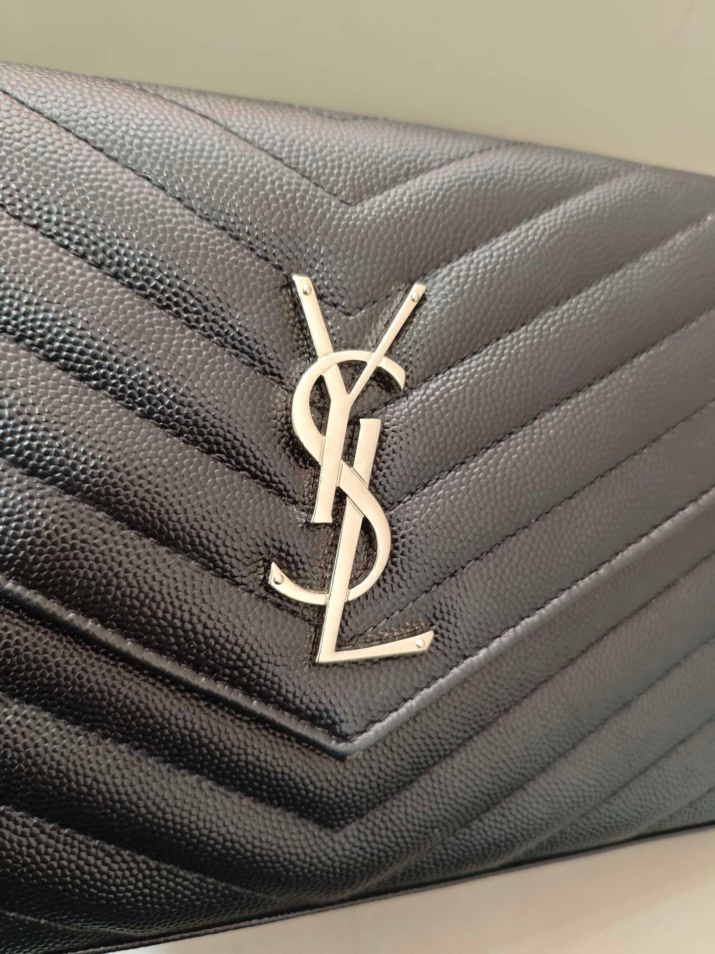 Saint Laurent - Monogram Envelope Chain Bag - Grain Leather - Black - (medium)