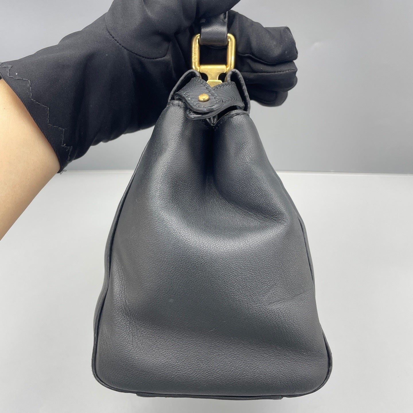 Fendi - Mini Peekaboo - Leather - Black - (Small)
