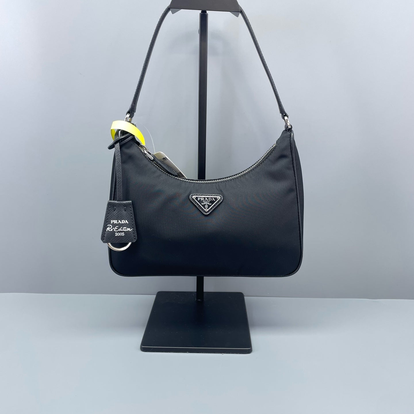 Prada - Re-Edition 2005 Hobo Bag - Polyamide - Black - (Small)
