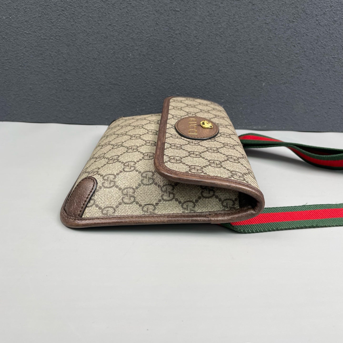 Gucci - Ophidia GG Supreme Tiger Head Belt Bag - GG Supreme coated canvas with leather trim and Web strap - Beige - (medium)
