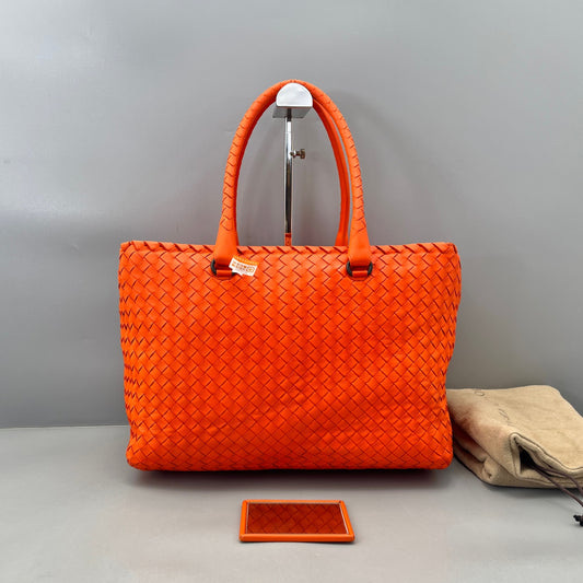 Bottega Veneta - Intrecciato Woven Tote Bag - Intrecciato woven leather - Orange - (medium)