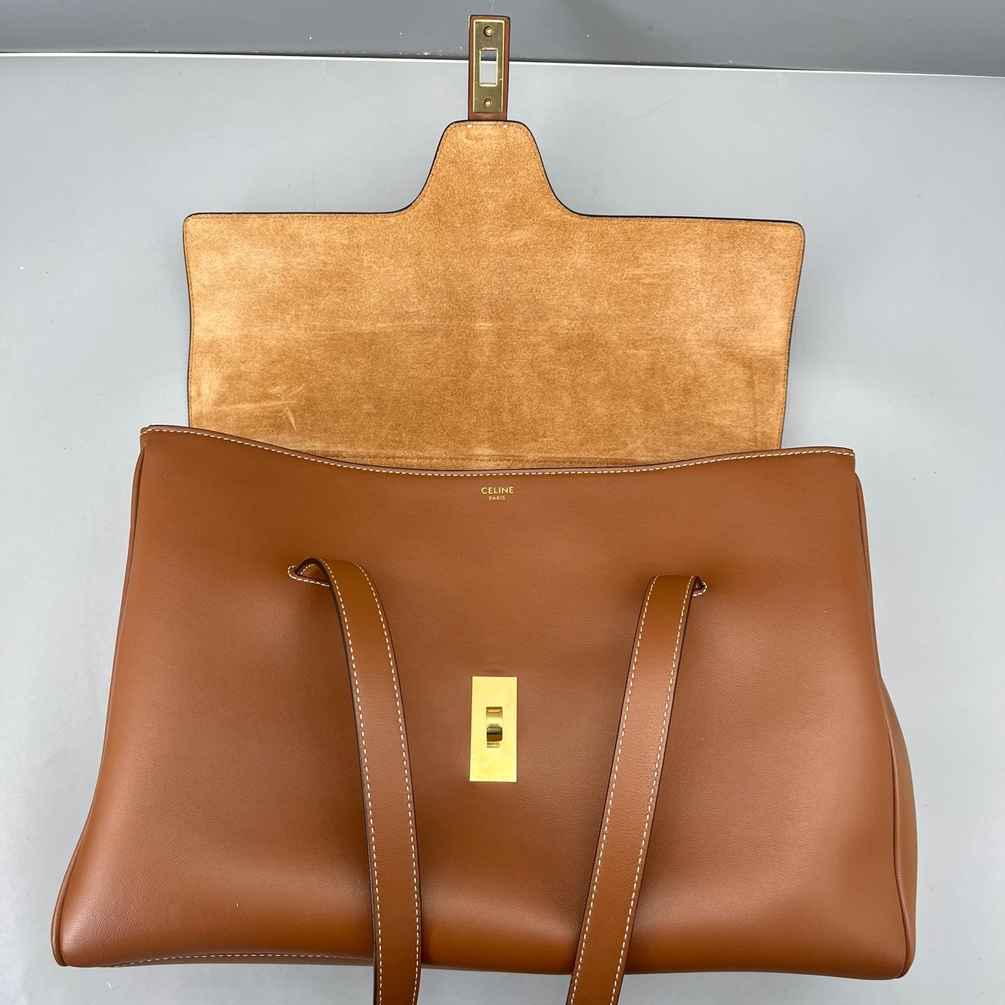 Celine - Soft 16 Medium - Leather - Camel - (Medium)