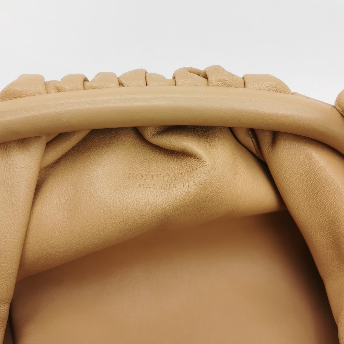 Bottega Veneta - The Pouch - Leather - Beige - (medium)