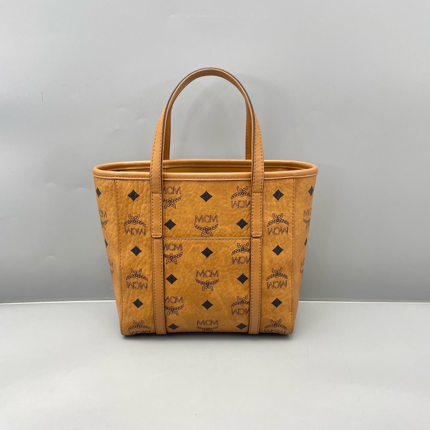 MCM - Mini Basket Tote - Visetos coated canvas with leather trim - Cognac - (mini)