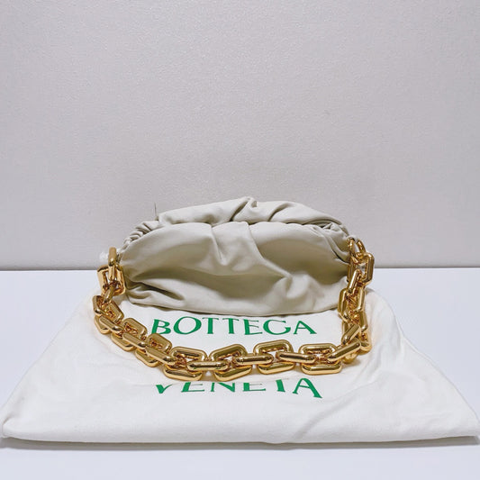 Bottega Veneta - The Chain Pouch - Calfskin leather - White - (small)