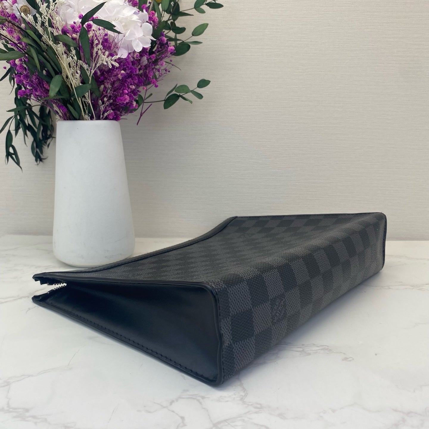 Louis Vuitton - Pochette Voyage - Damier Graphite canvas with leather trim - Black - (medium)
