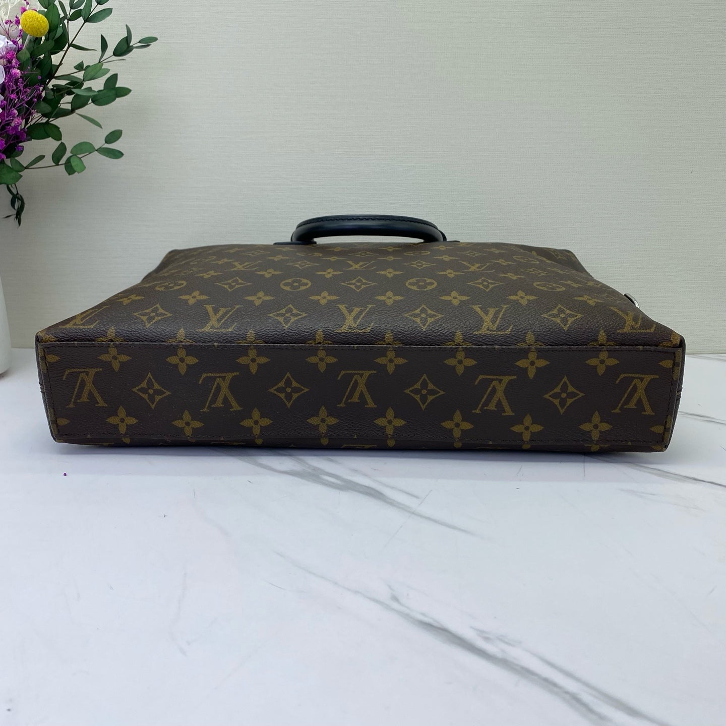 Louis Vuitton - Porte-Documents Monogram - Monogram coated canvas with leather trim - Brown - (large)