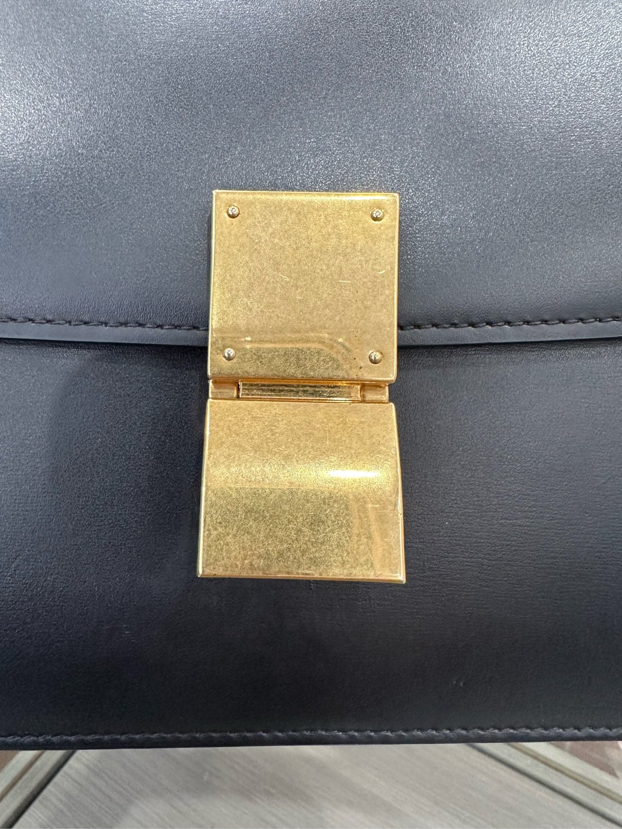 Celine - Classic Box Bag - Leather - Black - (medium)