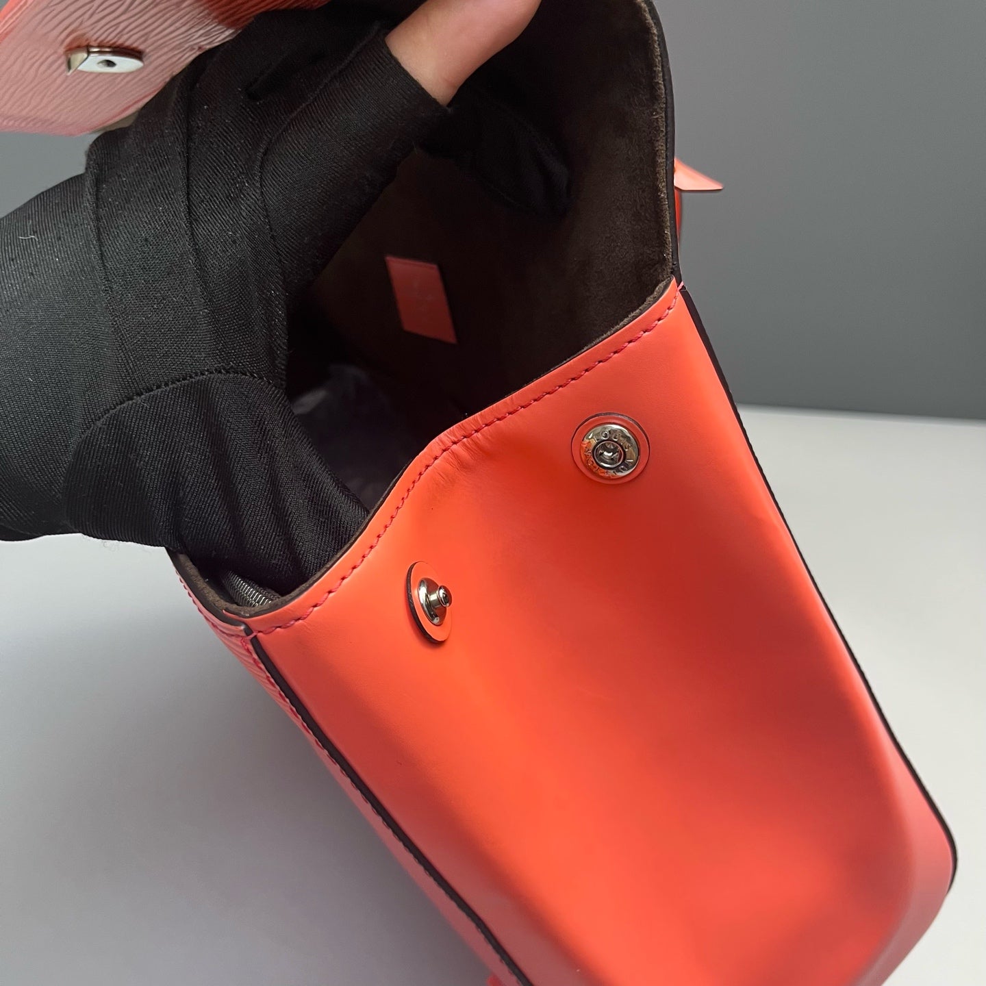 Louis Vuitton - Cluny - Leather - Orange - (medium)