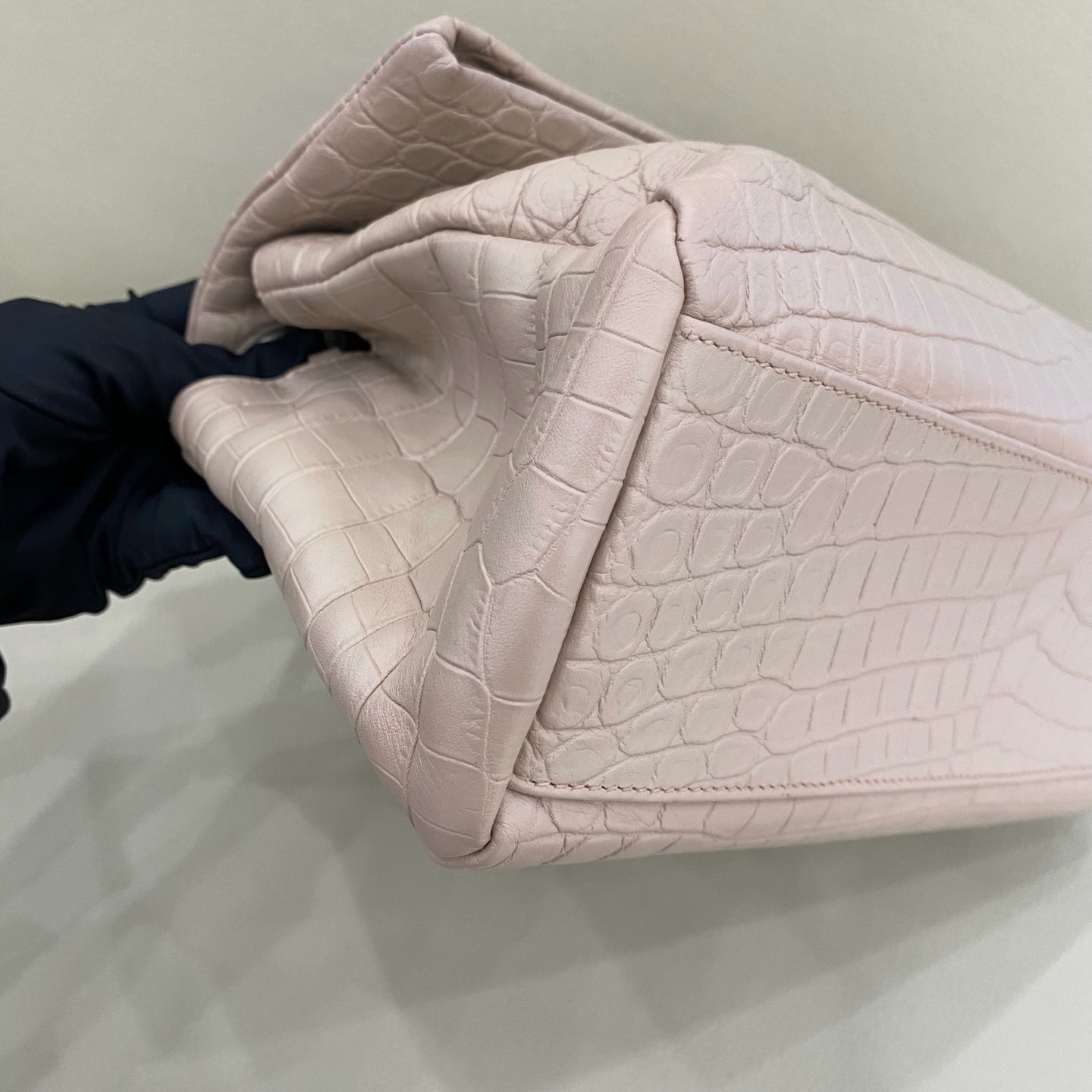 Saint Laurent - Hollywood Series Flap Bag - Crocodile embossed leather - Pink - (Medium)