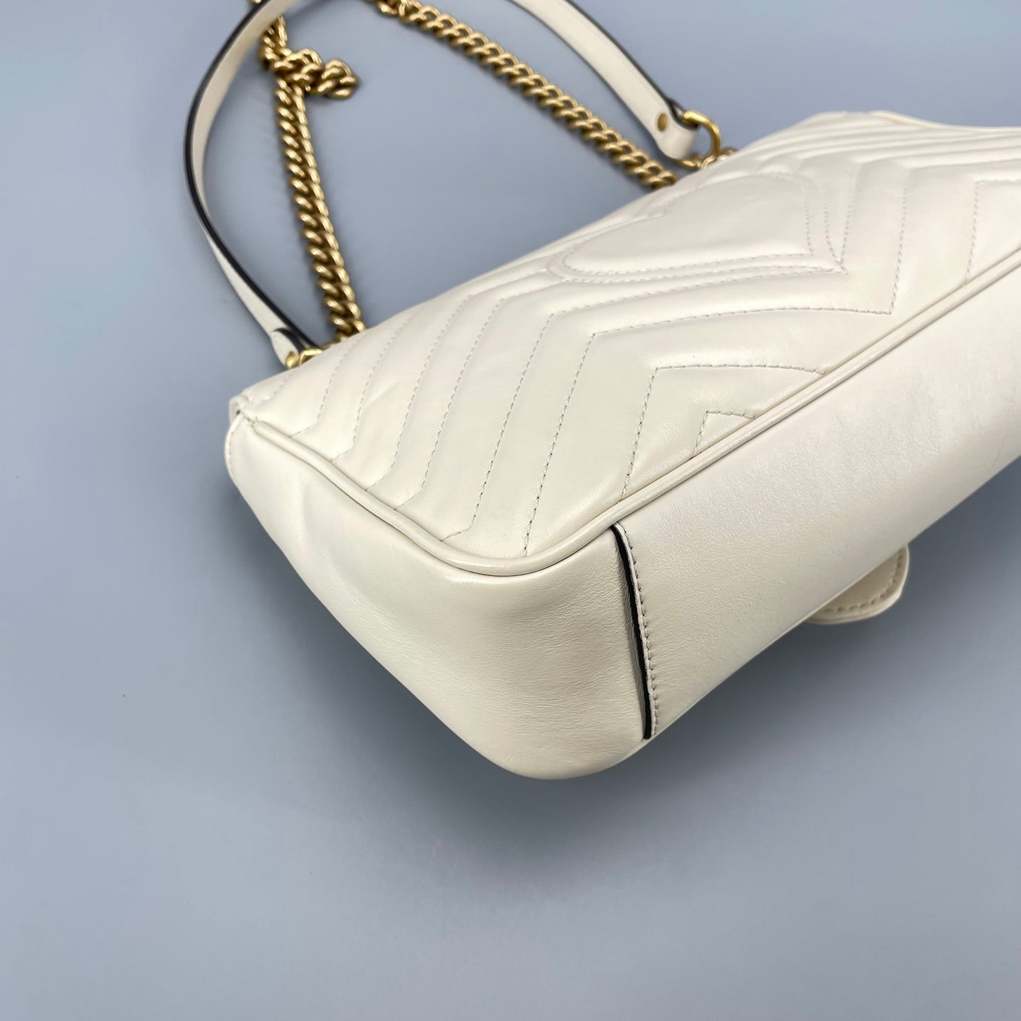 Gucci - GG Marmont Small Matelassé Shoulder Bag - Leather - White - (Small)