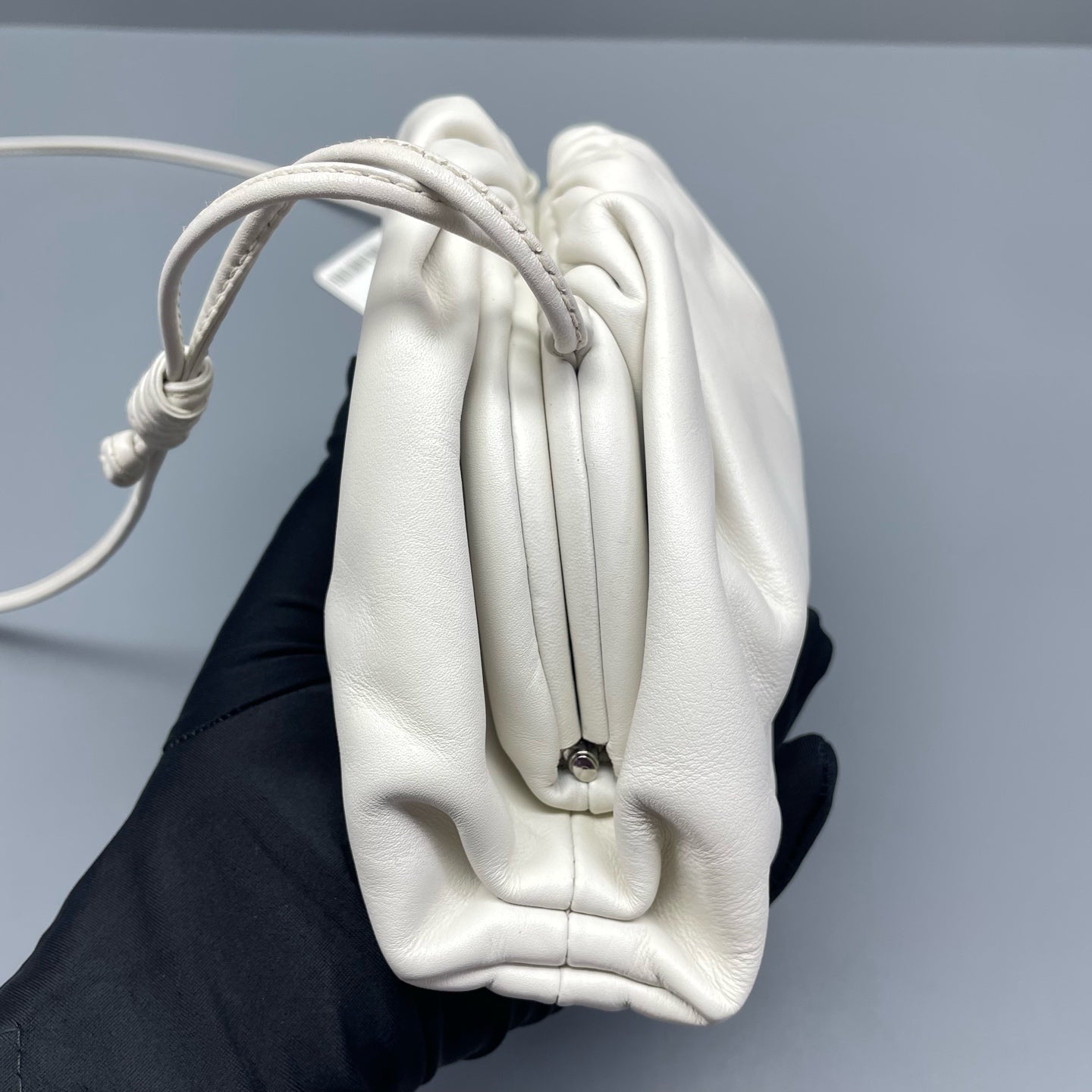 Bottega Veneta - The Mini Pouch - Leather - White - (mini)