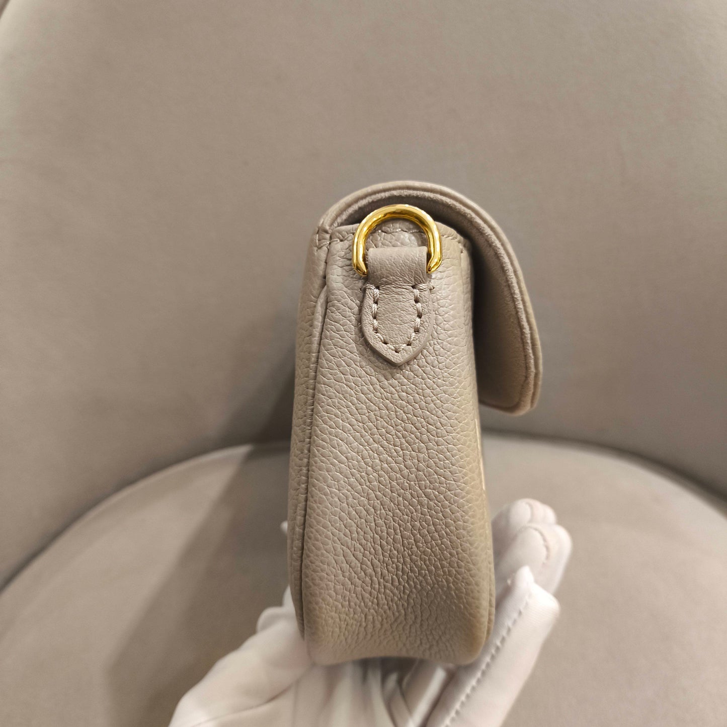 Louis Vuitton - Ivy Shoulder Bag - Embossed soft grained cowhide leather - Grey - (mini)