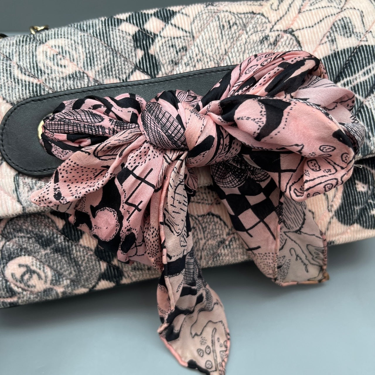 Chanel - Classic Flap Camellia Series Chain Bag with Silk Scarf Detail - Quilted textile with leather trim - Pink and Black - (Medium)