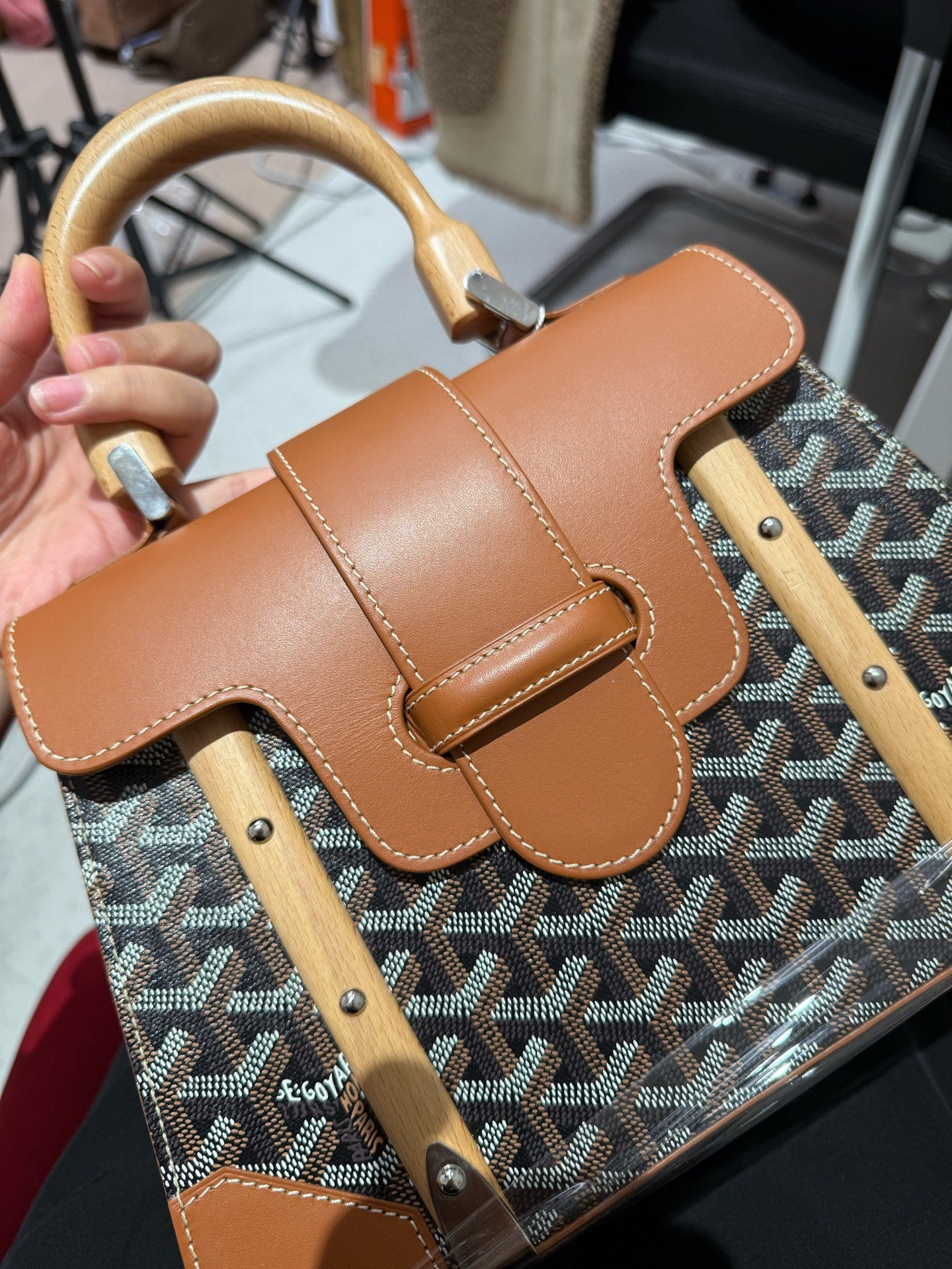 Goyard - Saigon PM (Petit Modèle) with Bandouliere - Goyardine canvas with leather trim and wooden handle - Brown (Goyardine monogram) with Caramel leather - (Small)