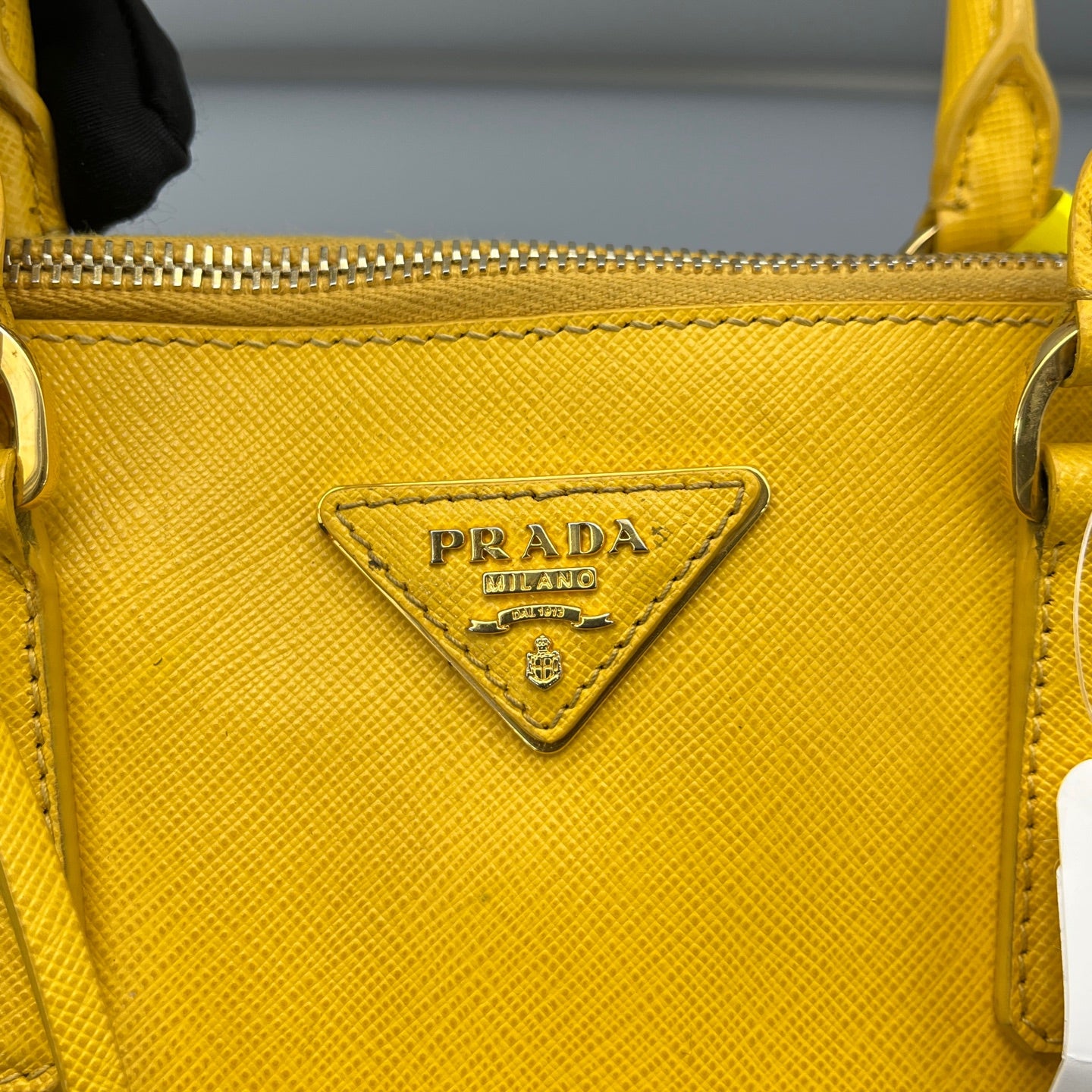 Prada - Galleria Dome Bag - Saffiano leather - Yellow - (Medium)