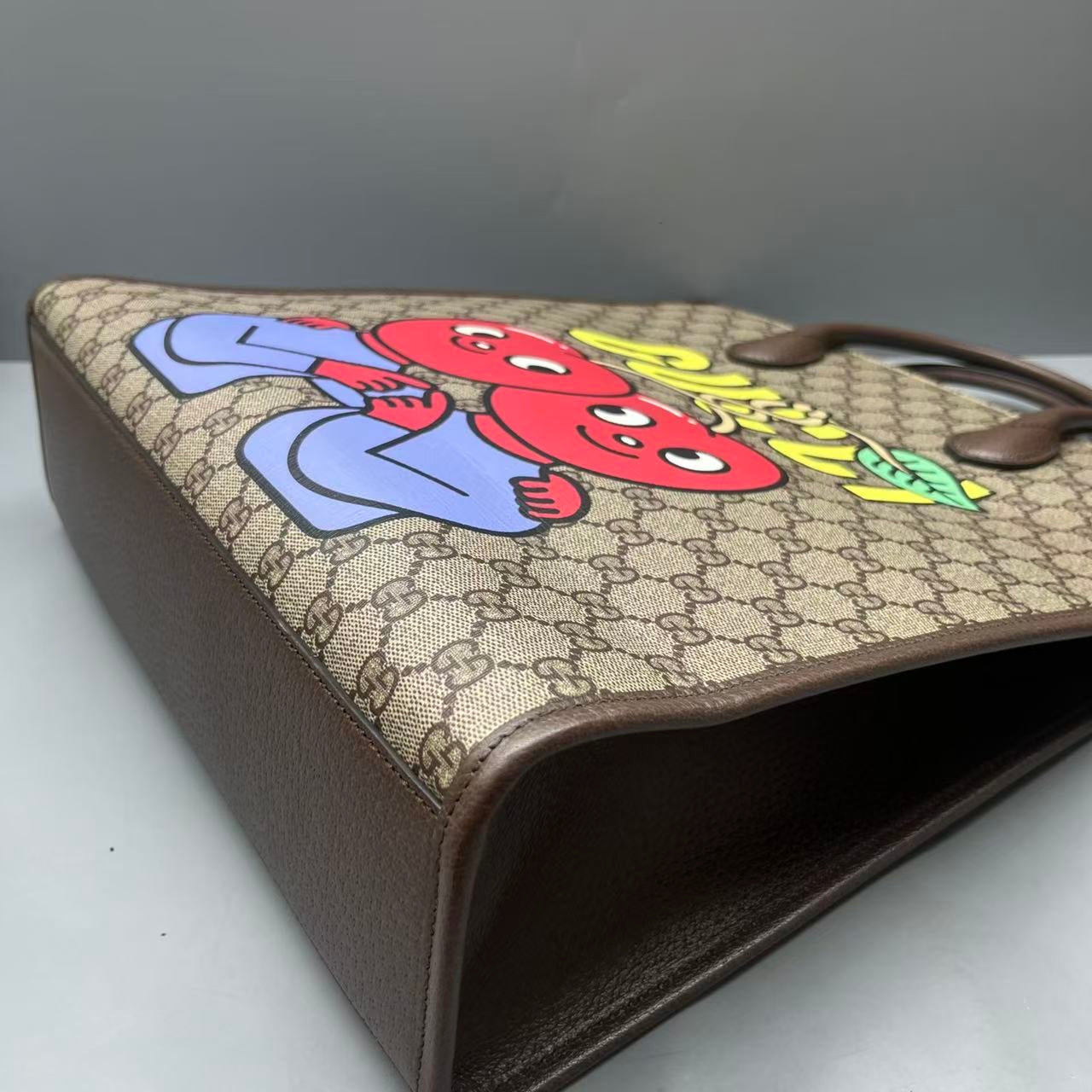 Gucci - Monogram Comic Graffiti Tote Bag - Coated canvas with leather trim - Beige, Brown, Multicolour - (large)
