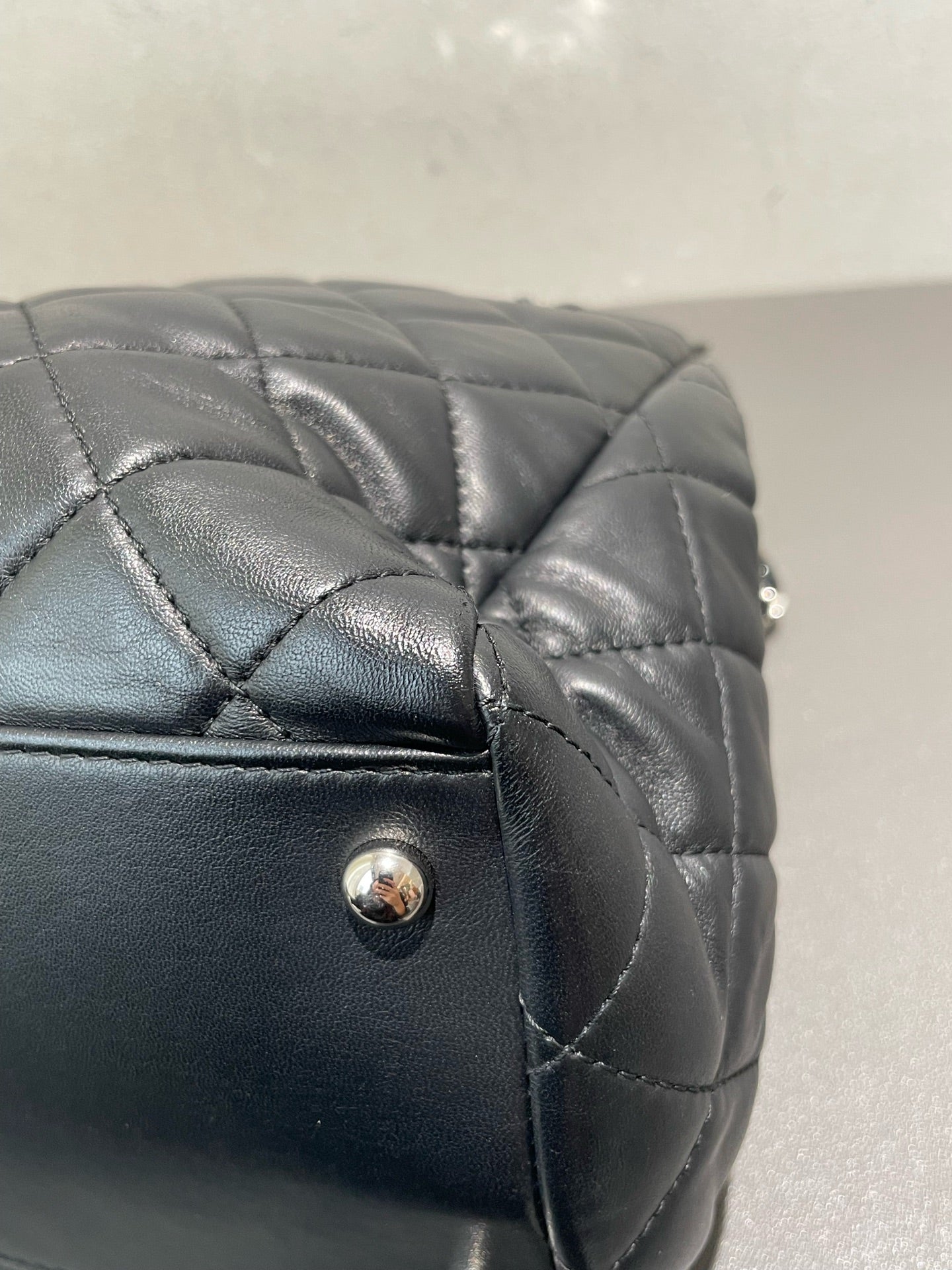 Chanel - Large Shopping Tote - Quilted lambskin leather with smooth leather trim - Black with silver-tone hardware - (Large)