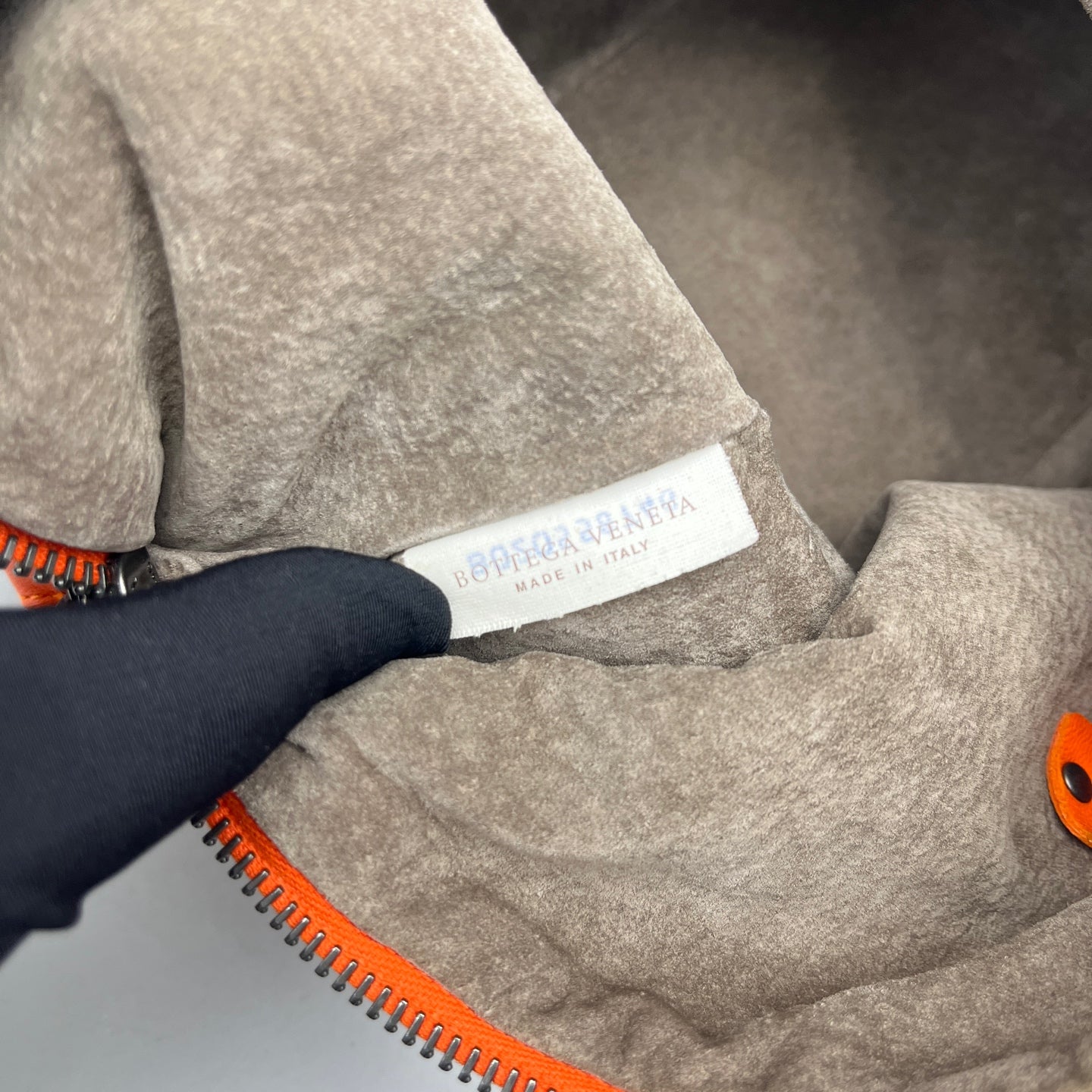 Bottega Veneta - Intrecciato Shoulder Bag (A7055) - Leather - Orange - (small)